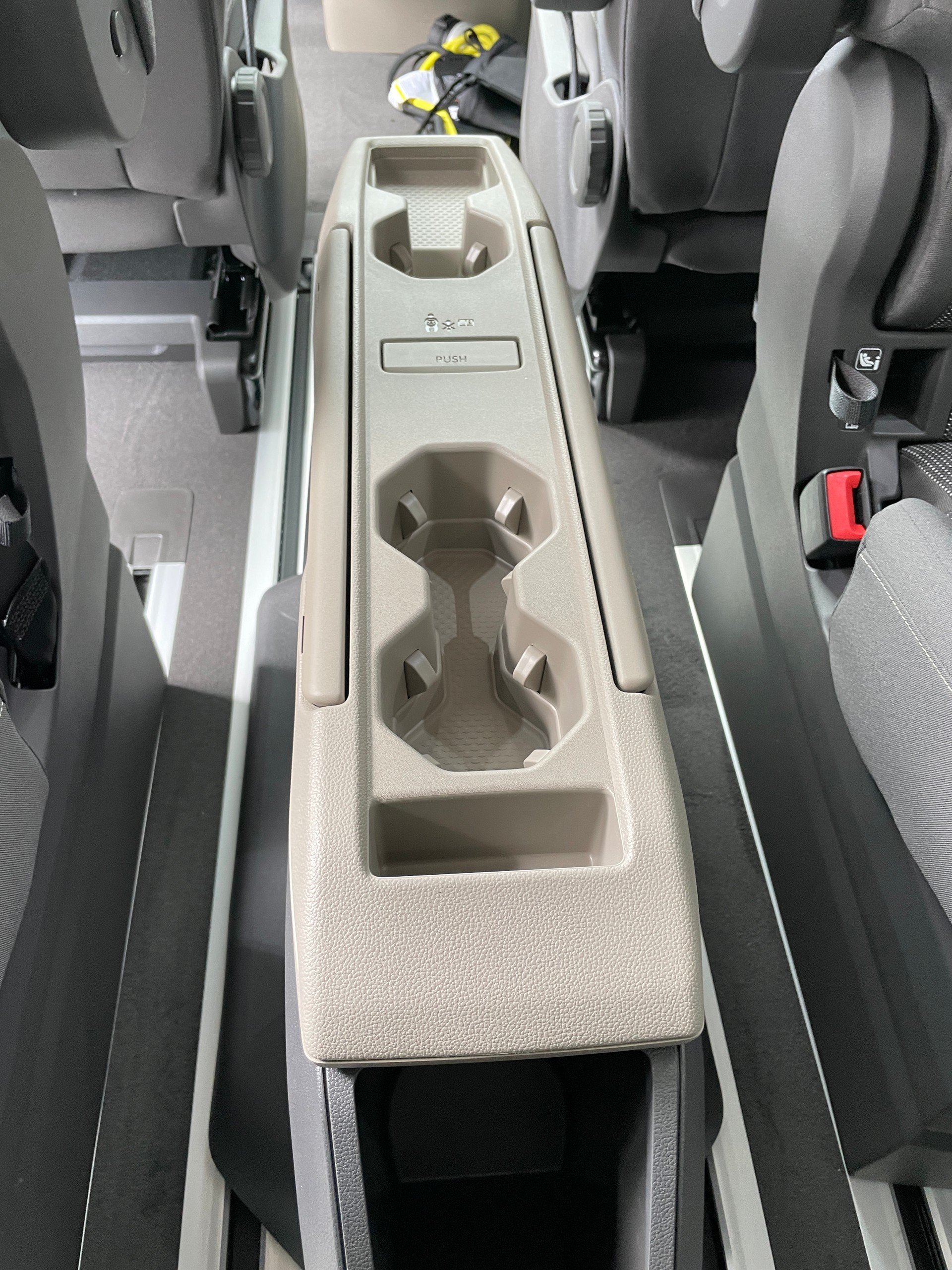 VW Multivan 1.5 eHybrid Life Edition 4Motion DSG-image-15