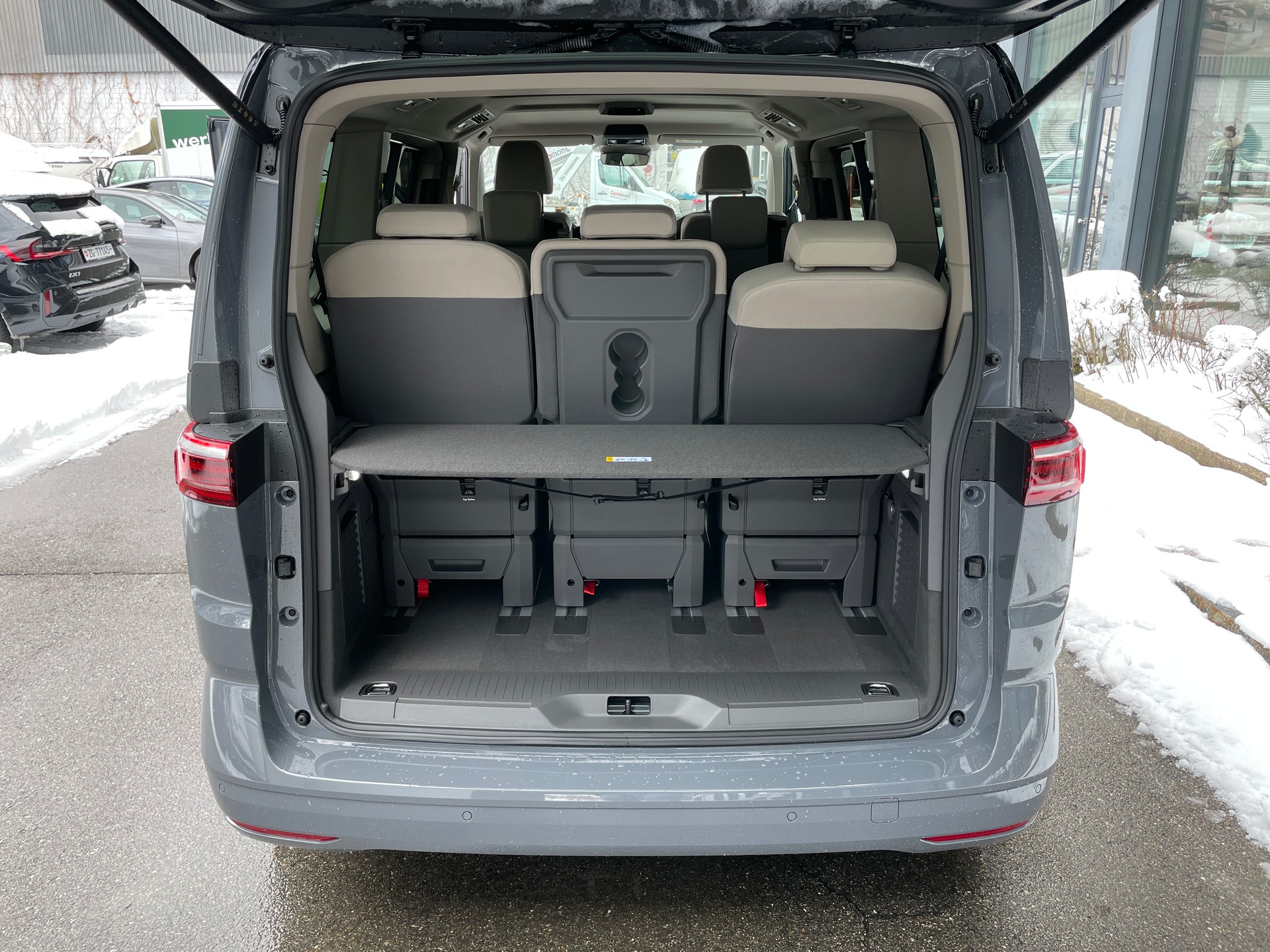 VW Multivan 1.5 eHybrid Life Edition 4Motion DSG-image-4