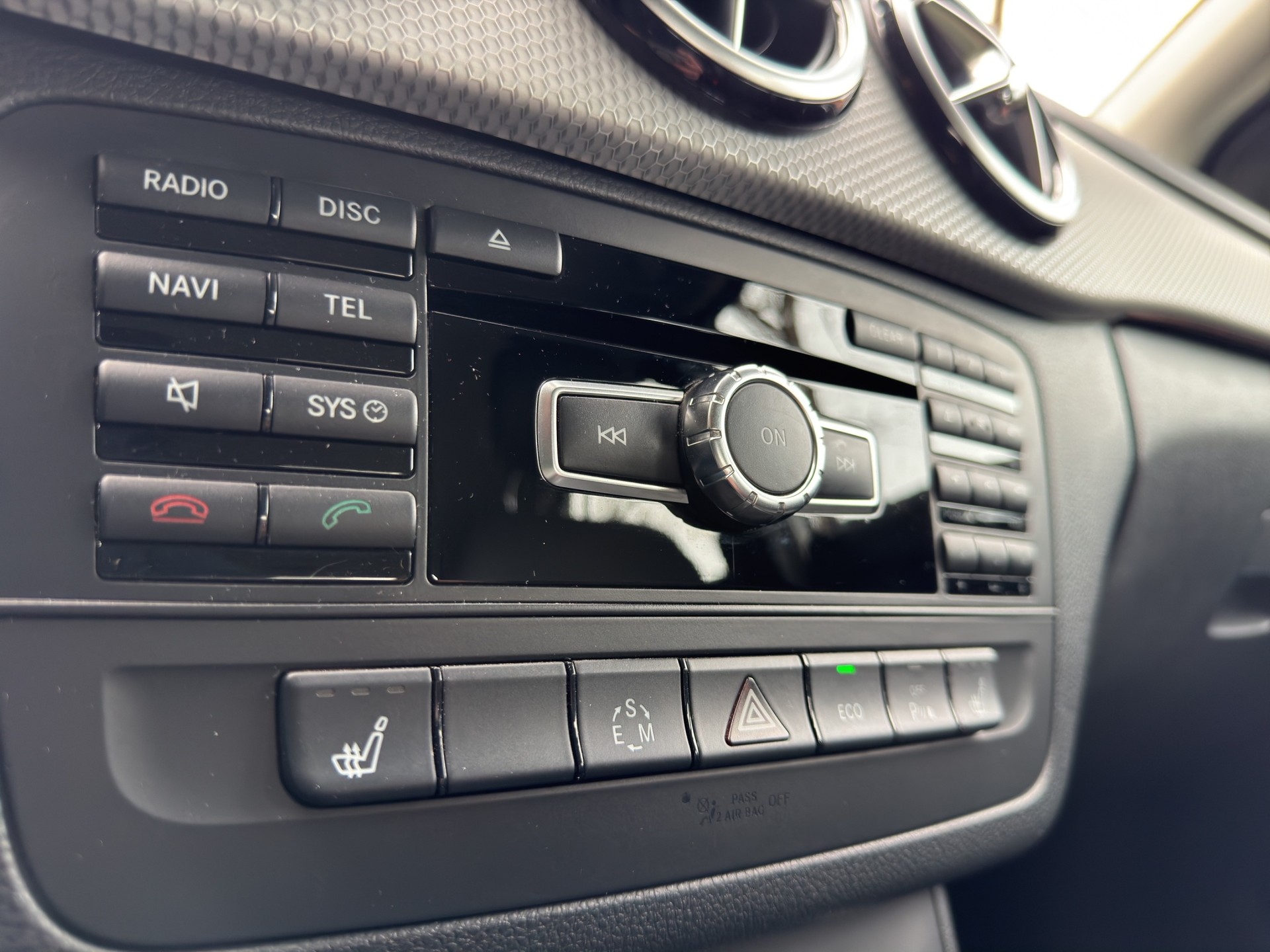 MERCEDES-BENZ B 180 7G-DCT-image-15