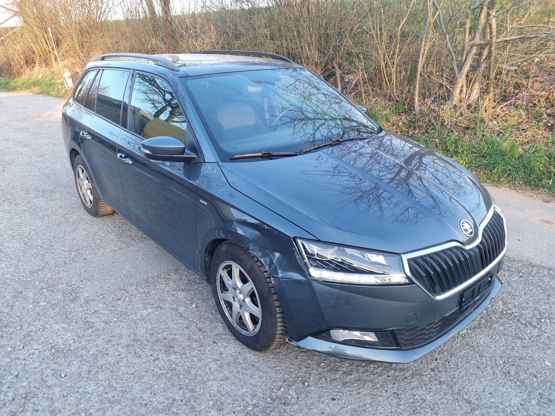 SKODA Fabia Combi 1.0 TSI Clever DSG-image-1