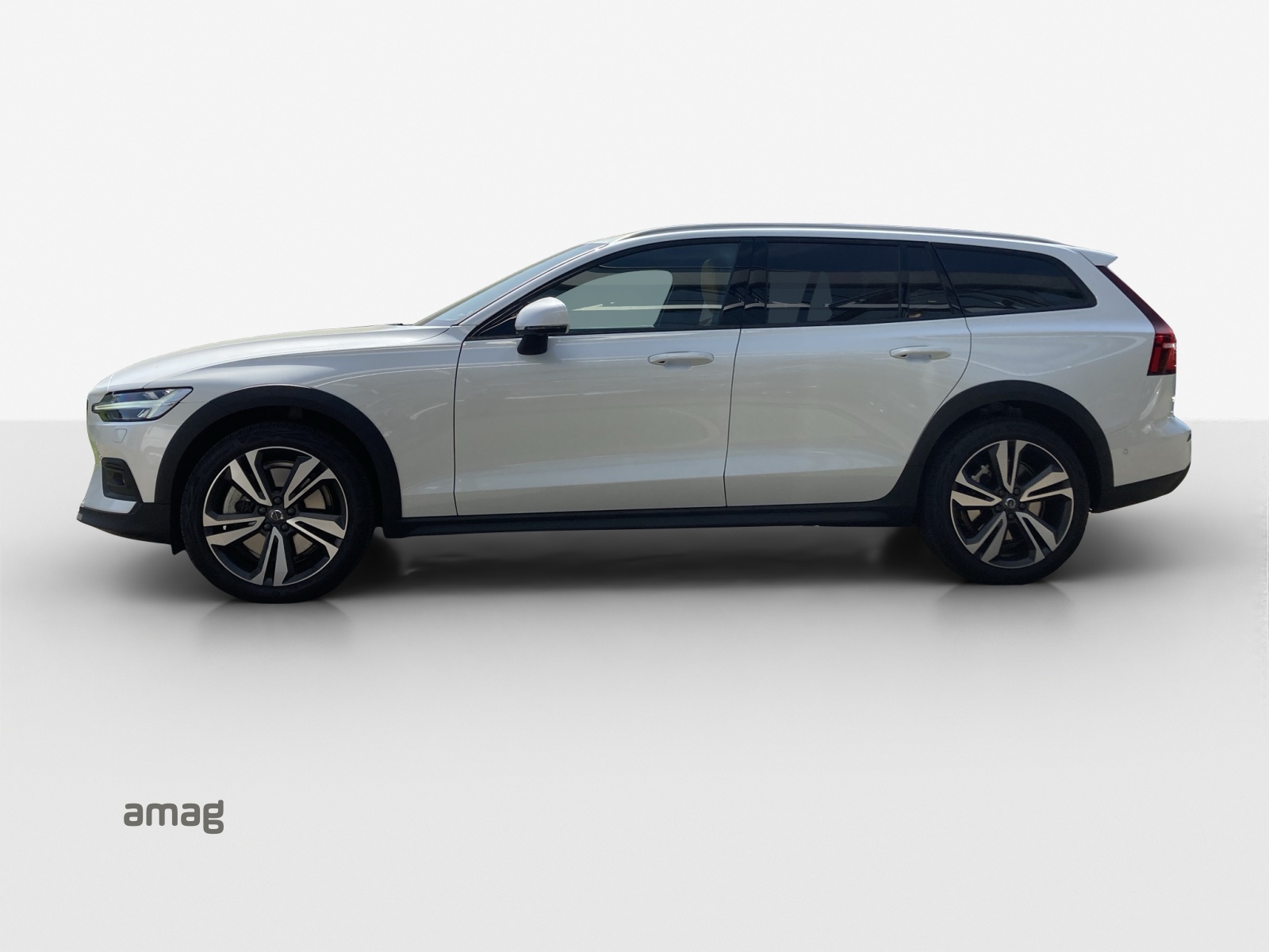 VOLVO V60 Cross Country B5 Mild Hybrid Ultimate AWD Geartronic-image-1