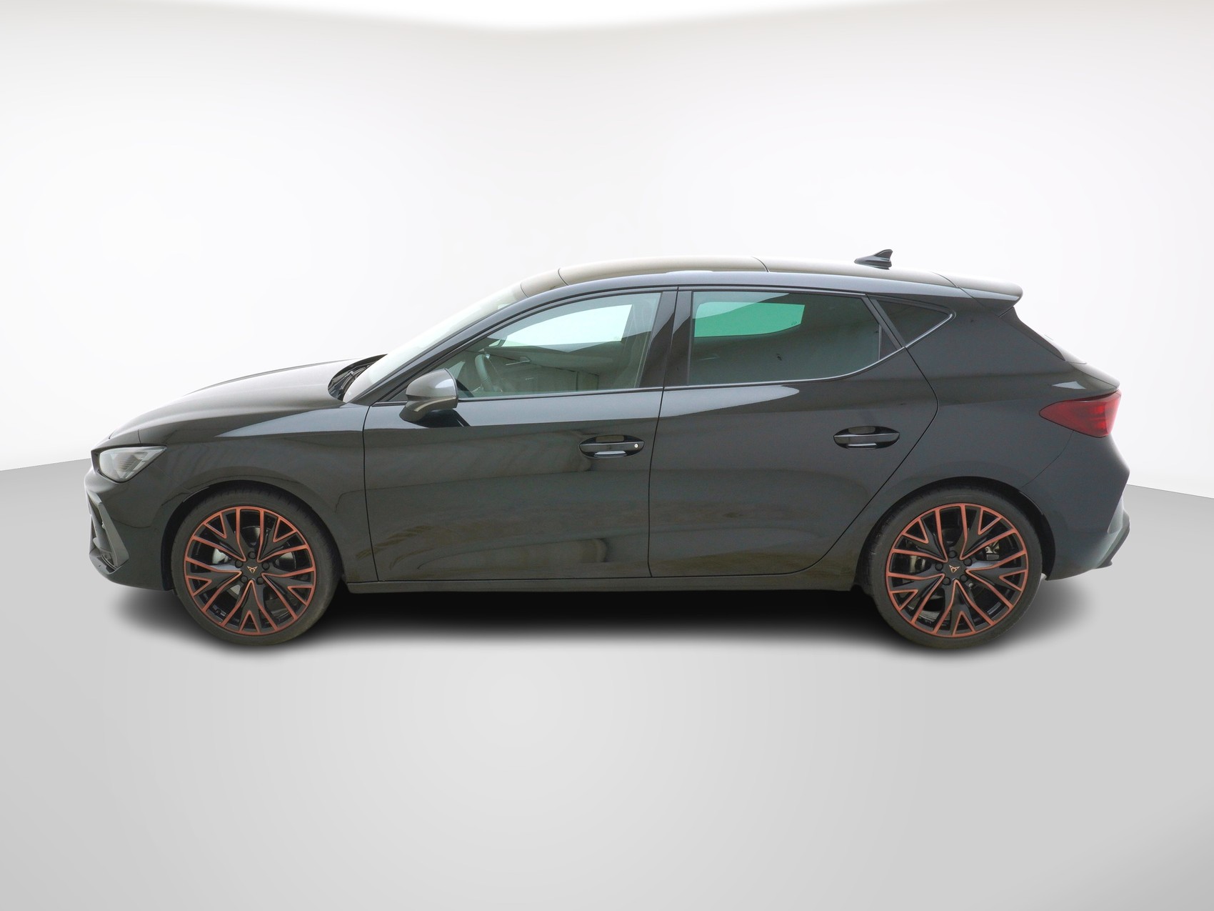 CUPRA Leon 1.5 eTSI DSG-image-1