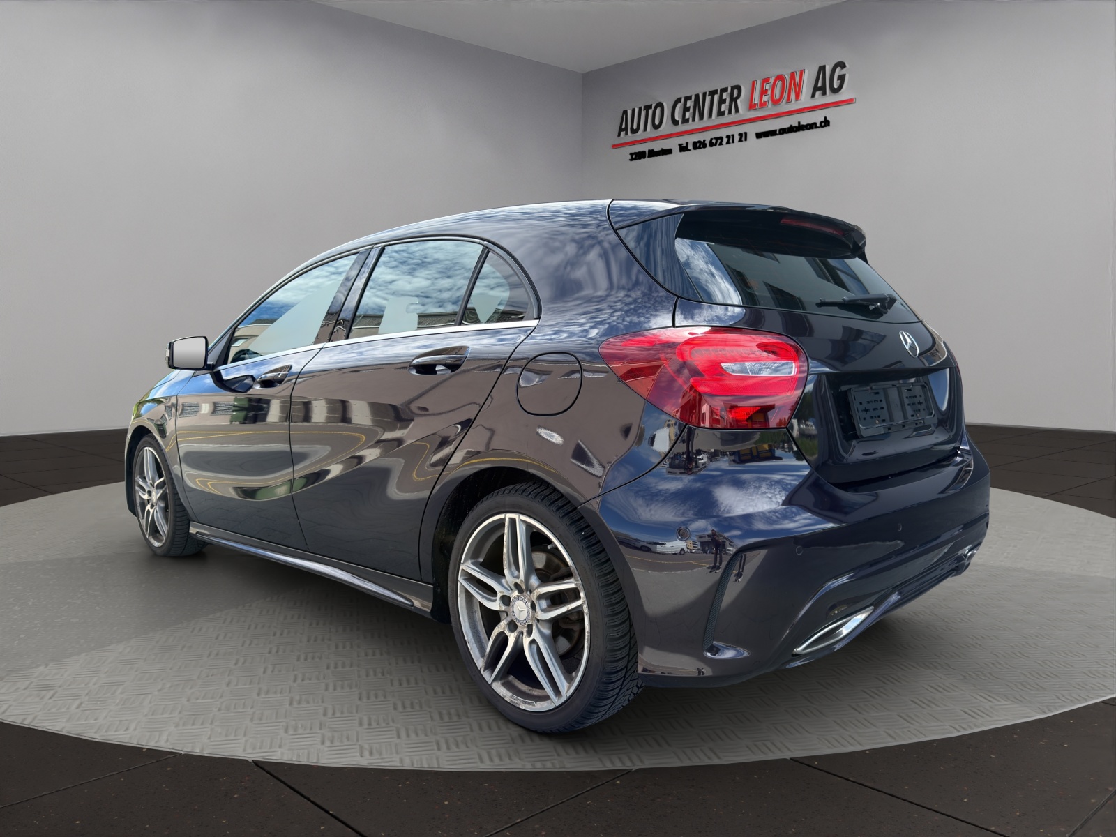 MERCEDES-BENZ A 180 AMG Line-image-3