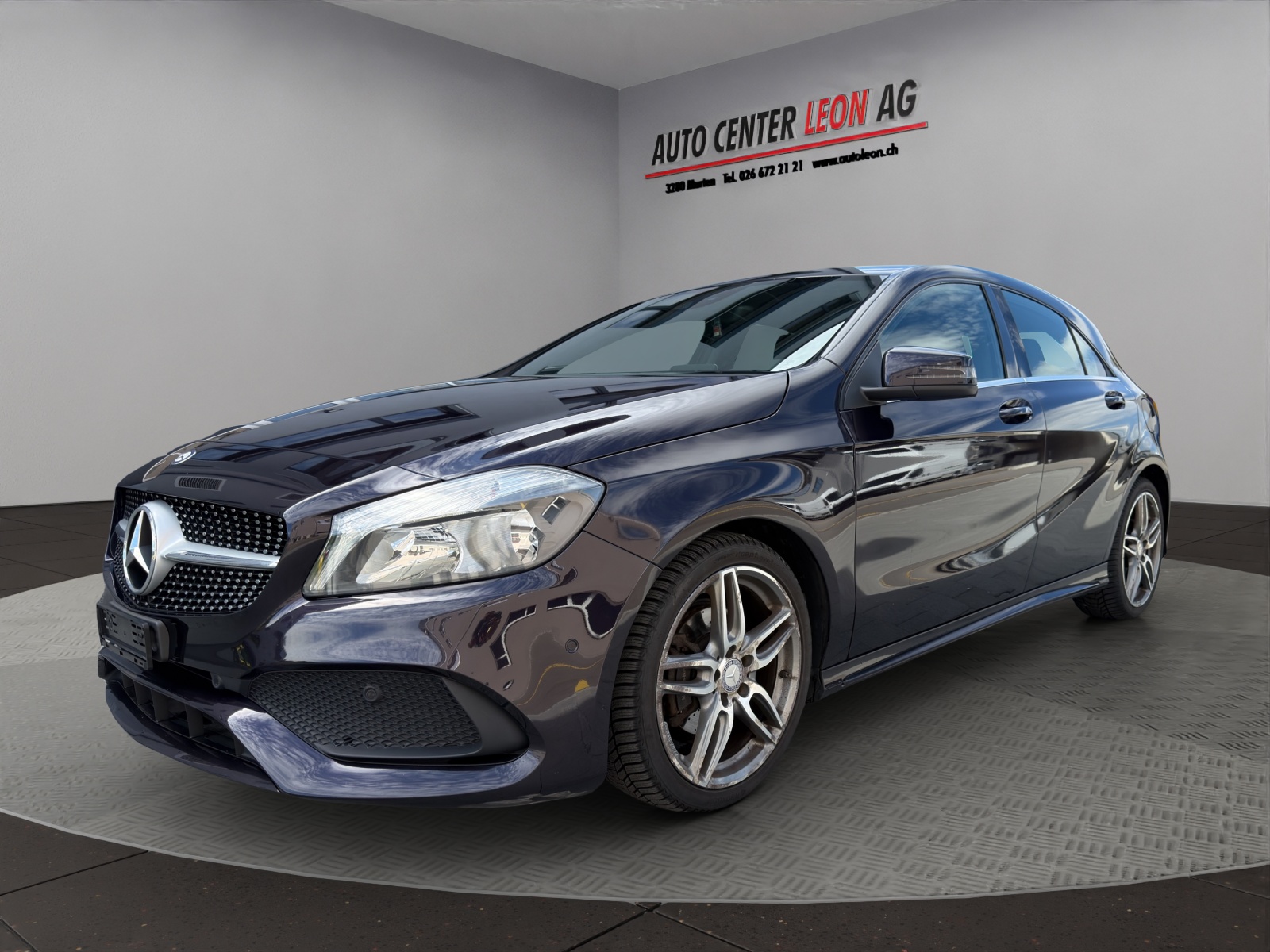MERCEDES-BENZ A 180 AMG Line-image-1