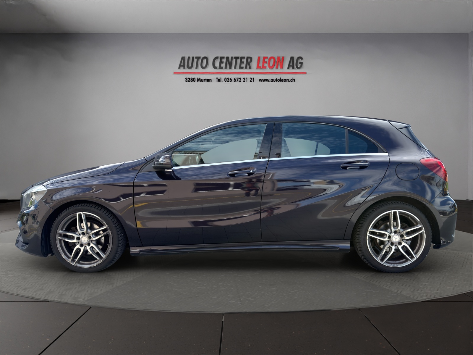 MERCEDES-BENZ A 180 AMG Line-image-2