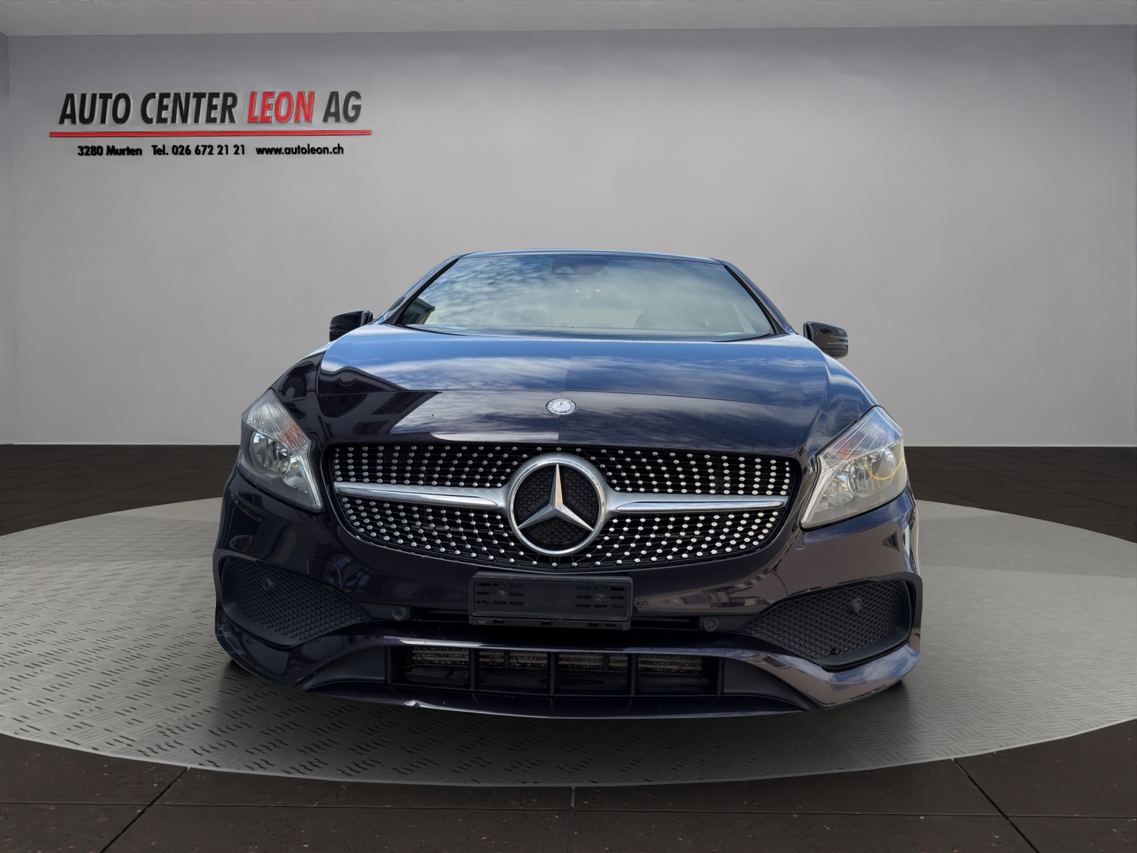 MERCEDES-BENZ A 180 AMG Line-image-0