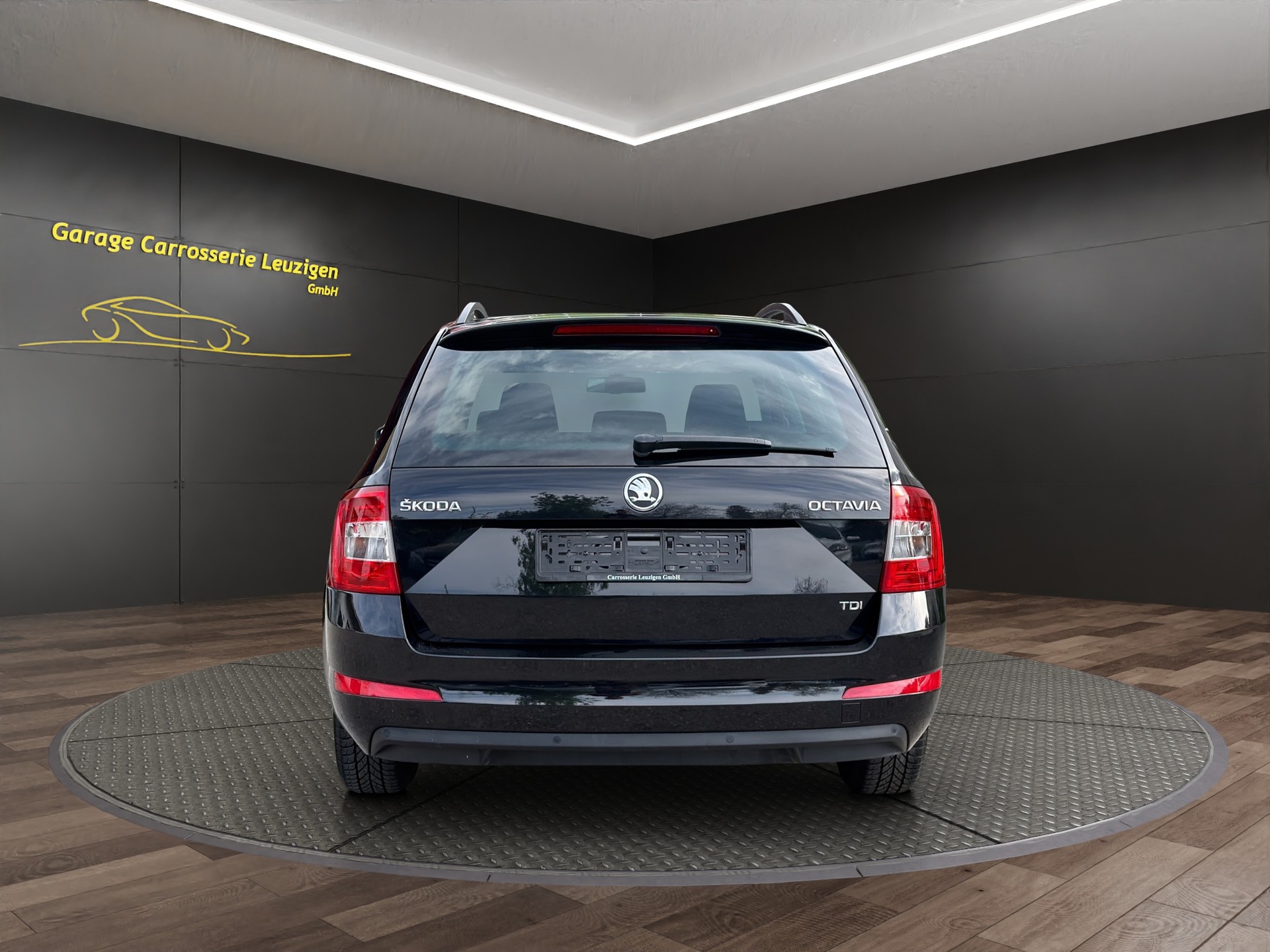 SKODA Octavia Combi 1.6 TDI Elegance DSG-image-5