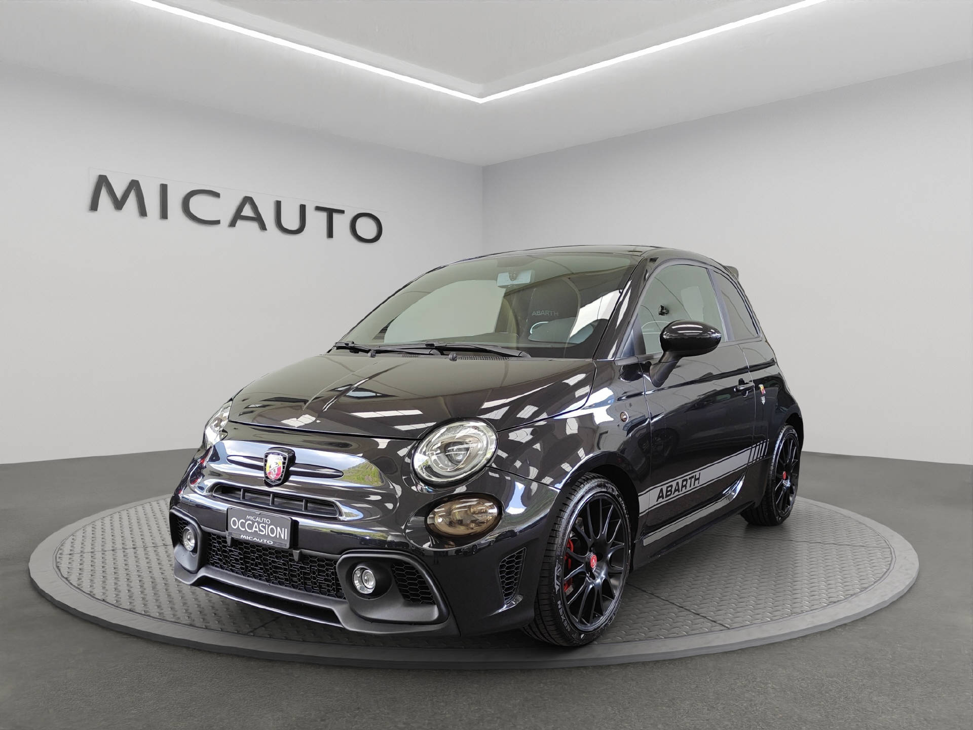FIAT 595 Abarth 1.4 T-Jet 160 Pista-image-6