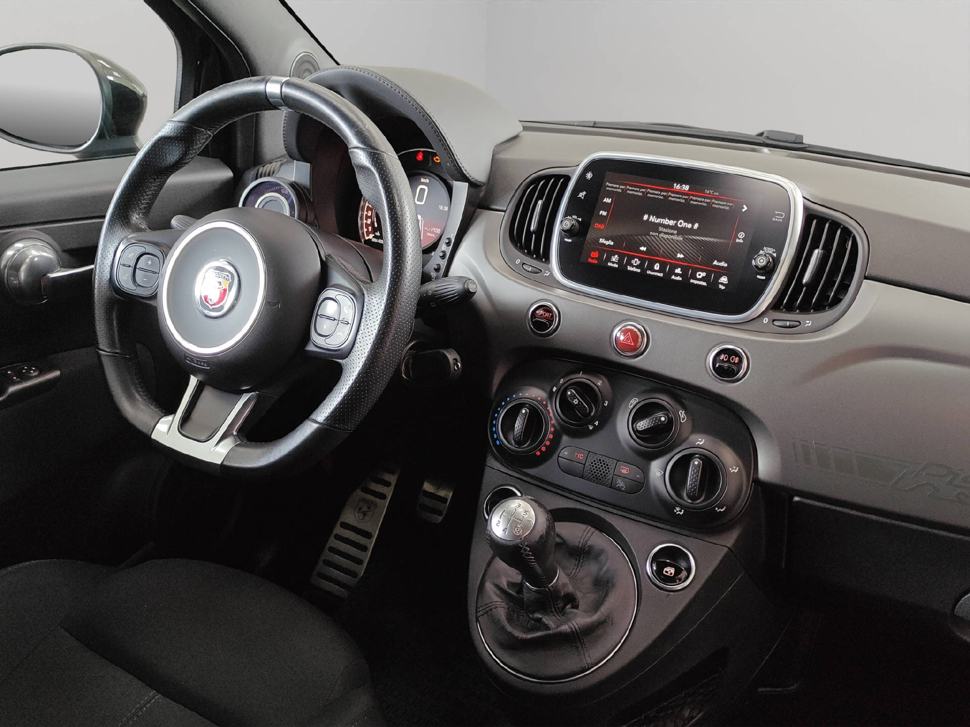 FIAT 595 Abarth 1.4 T-Jet 160 Pista-image-15