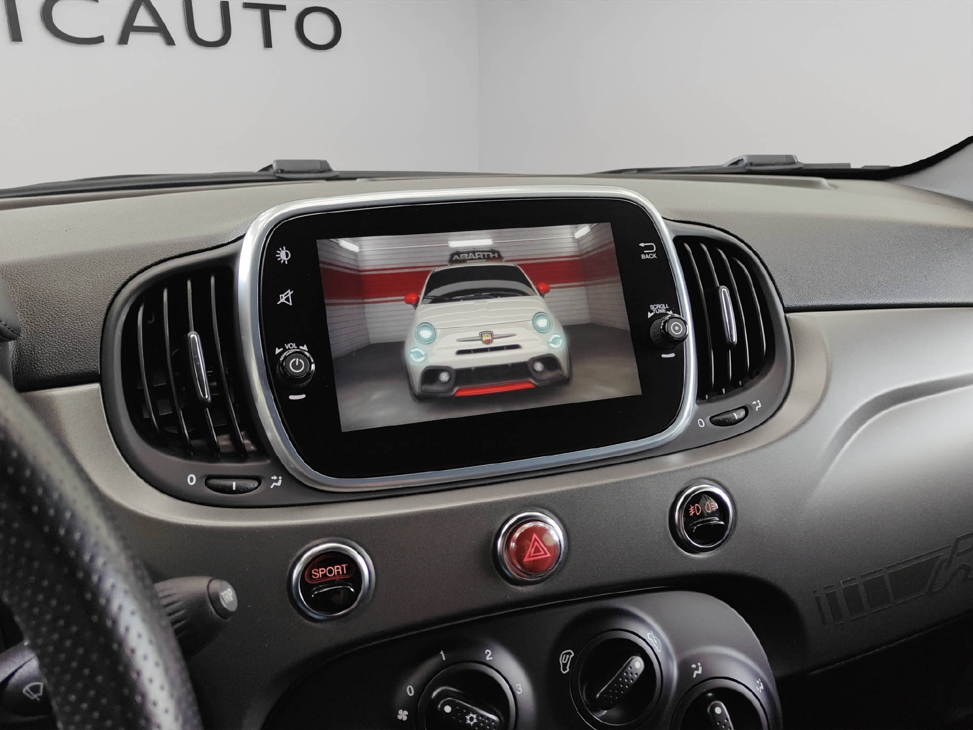 FIAT 595 Abarth 1.4 T-Jet 160 Pista-image-14
