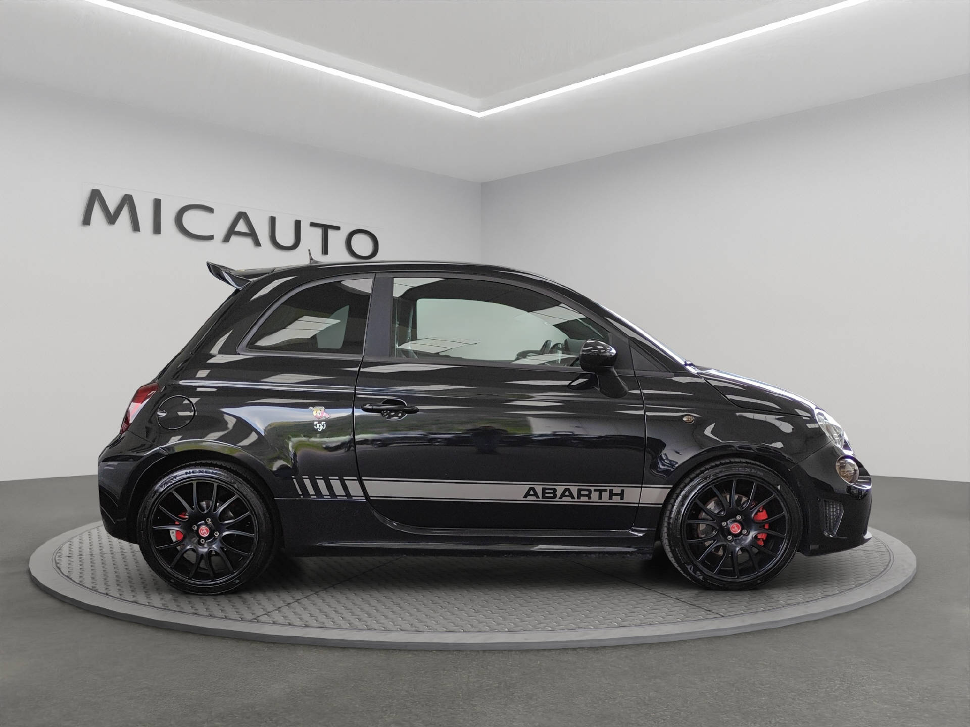 FIAT 595 Abarth 1.4 T-Jet 160 Pista-image-1