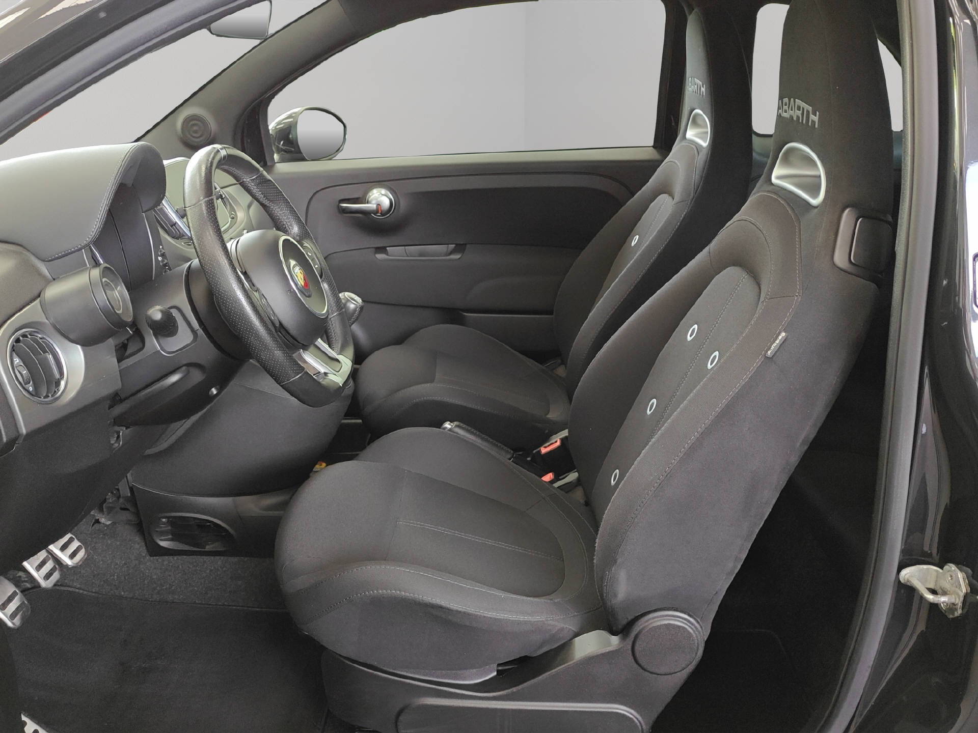 FIAT 595 Abarth 1.4 T-Jet 160 Pista-image-8