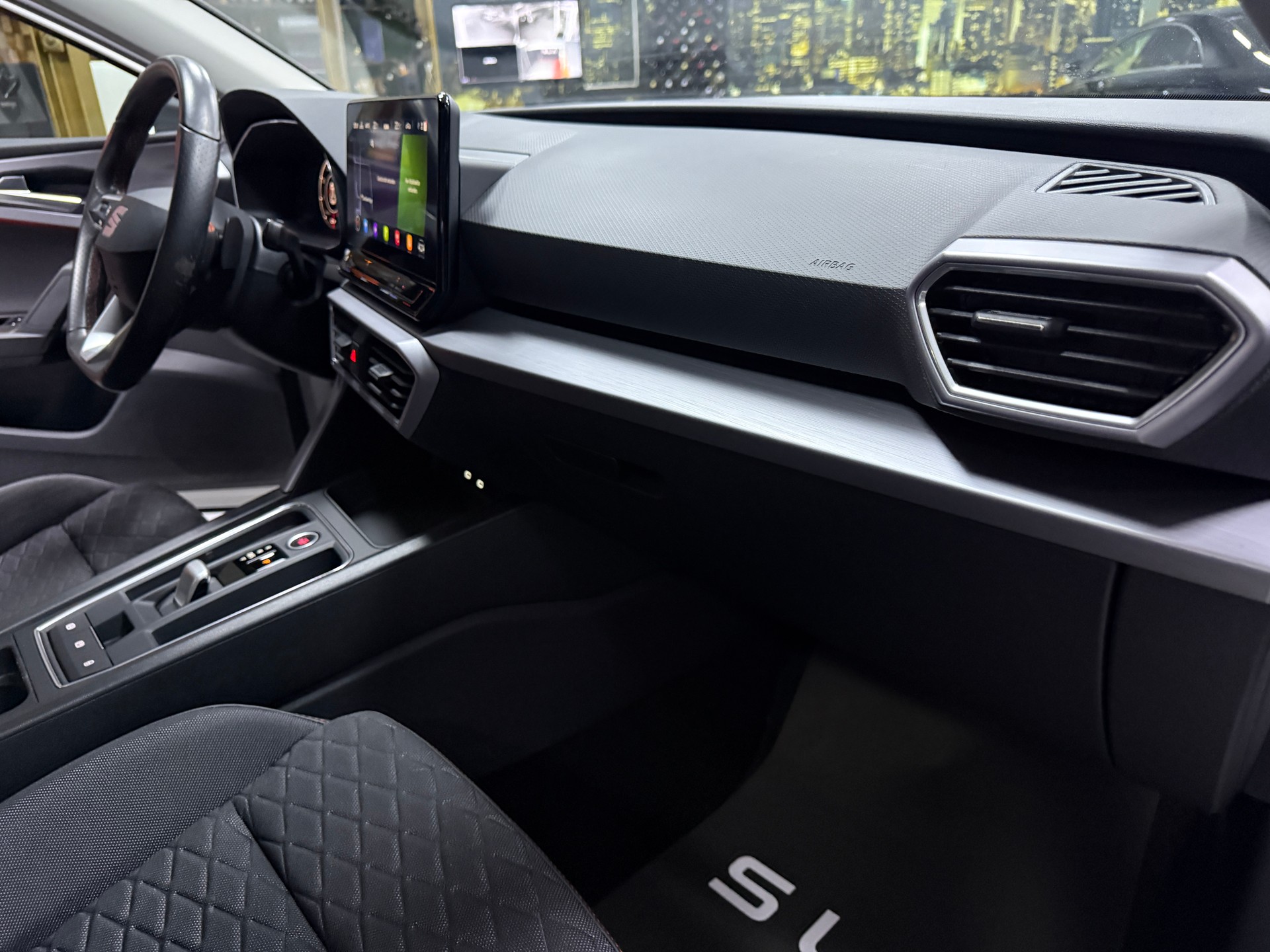 SEAT Leon 2.0 TDI EVO DSG Style-image-11