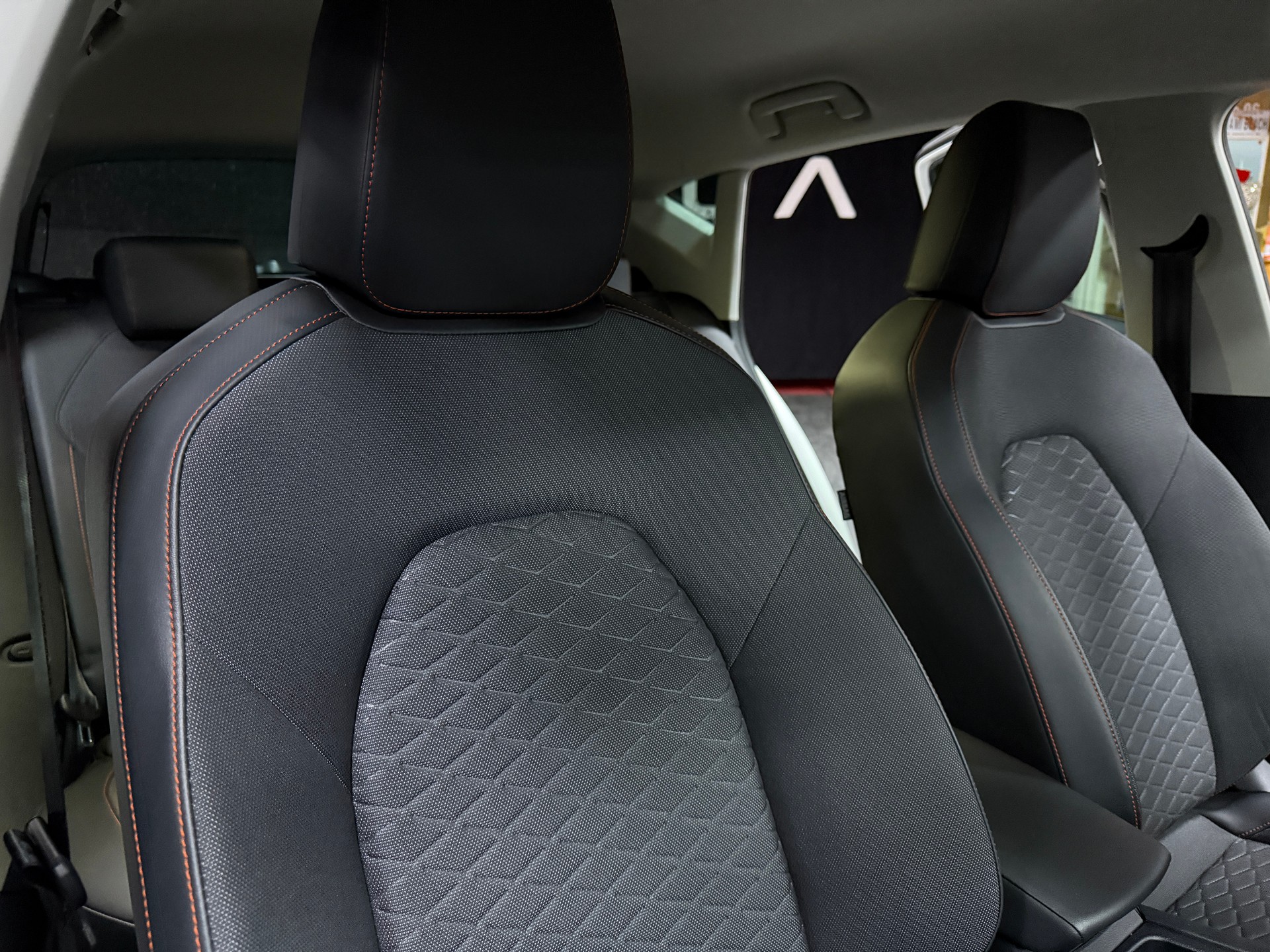 SEAT Leon 2.0 TDI EVO DSG Style-image-10