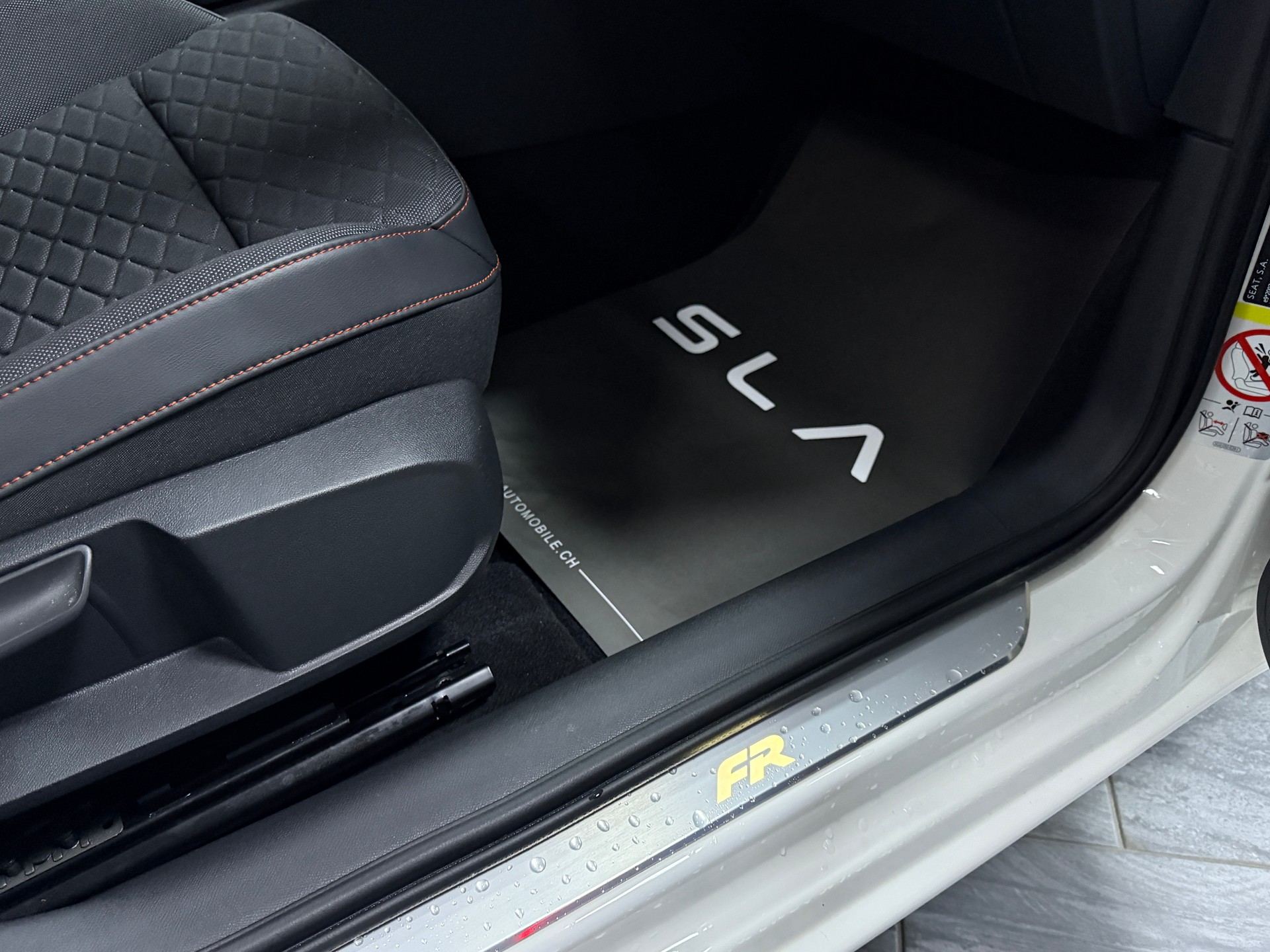 SEAT Leon 2.0 TDI EVO DSG Style-image-9