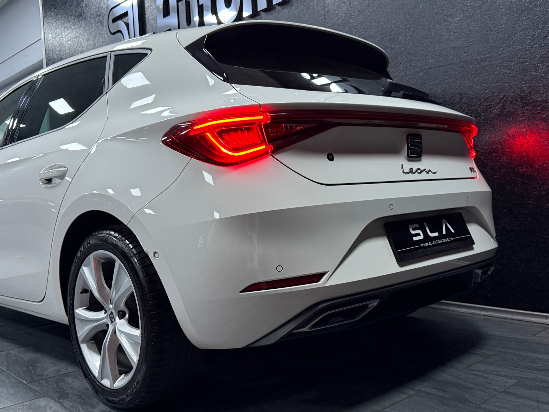 SEAT Leon 2.0 TDI EVO DSG Style-image-6