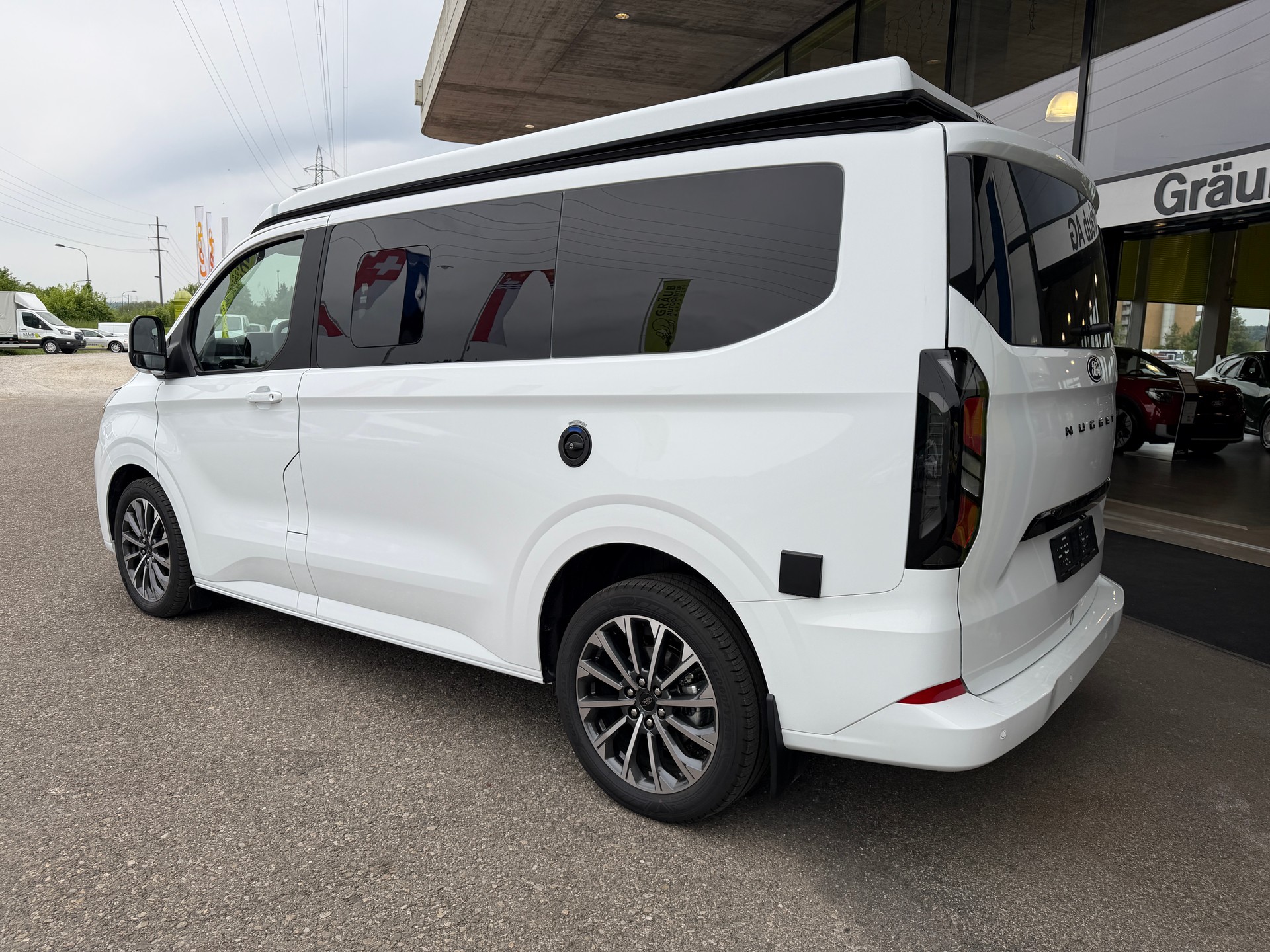 FORD Transit Custom Nugget 320 L1H1 Aut. Titanium-showroom-element-3