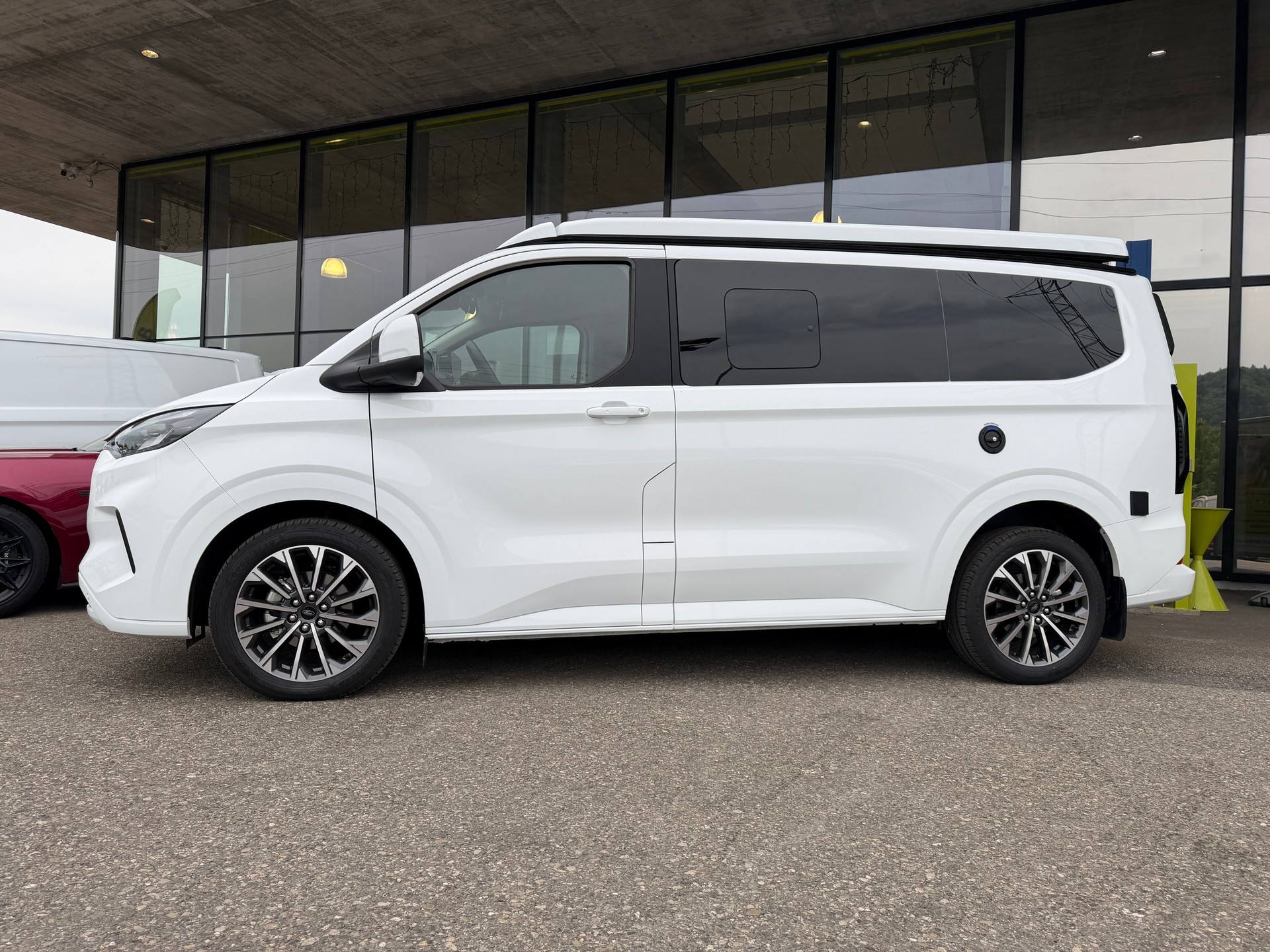 FORD Transit Custom Nugget 320 L1H1 Aut. Titanium-image-4