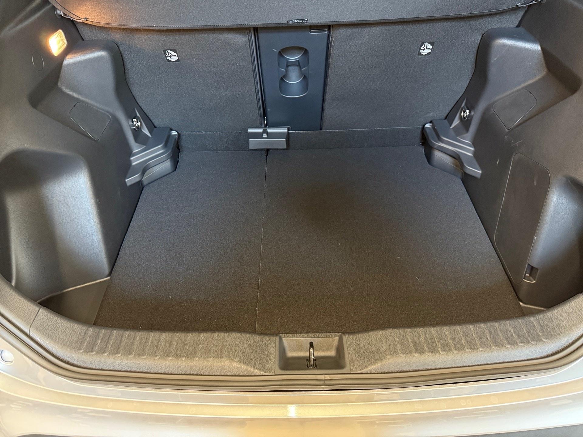 TOYOTA Yaris Cross 1.5 Trend e-CVT-image-13