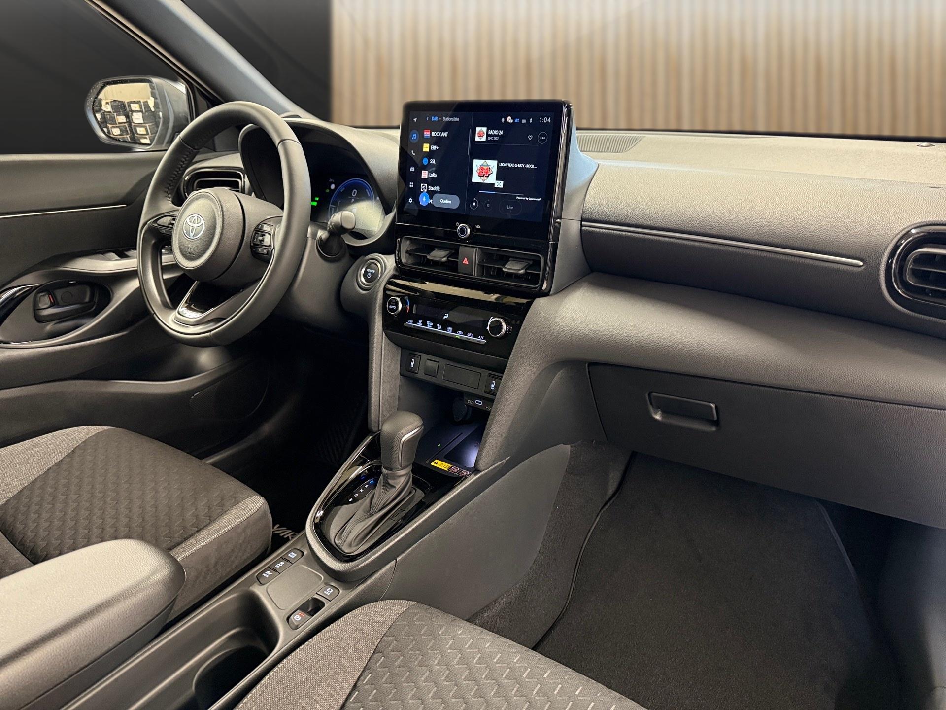 TOYOTA Yaris Cross 1.5 Trend e-CVT-image-14