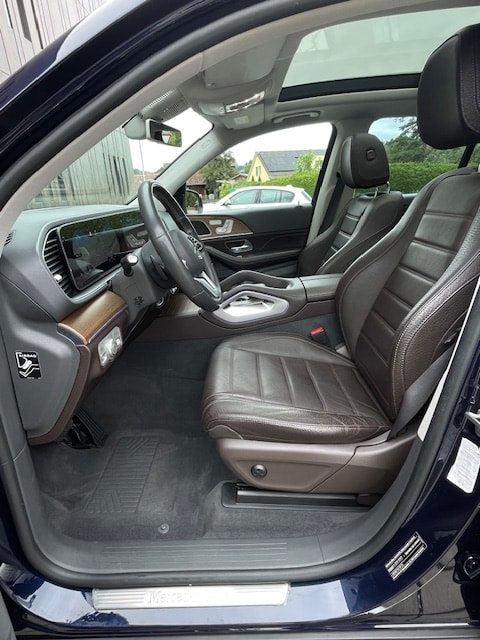 MERCEDES-BENZ GLE 300 d 4Matic AMG Line 9G-Tronic-image-13