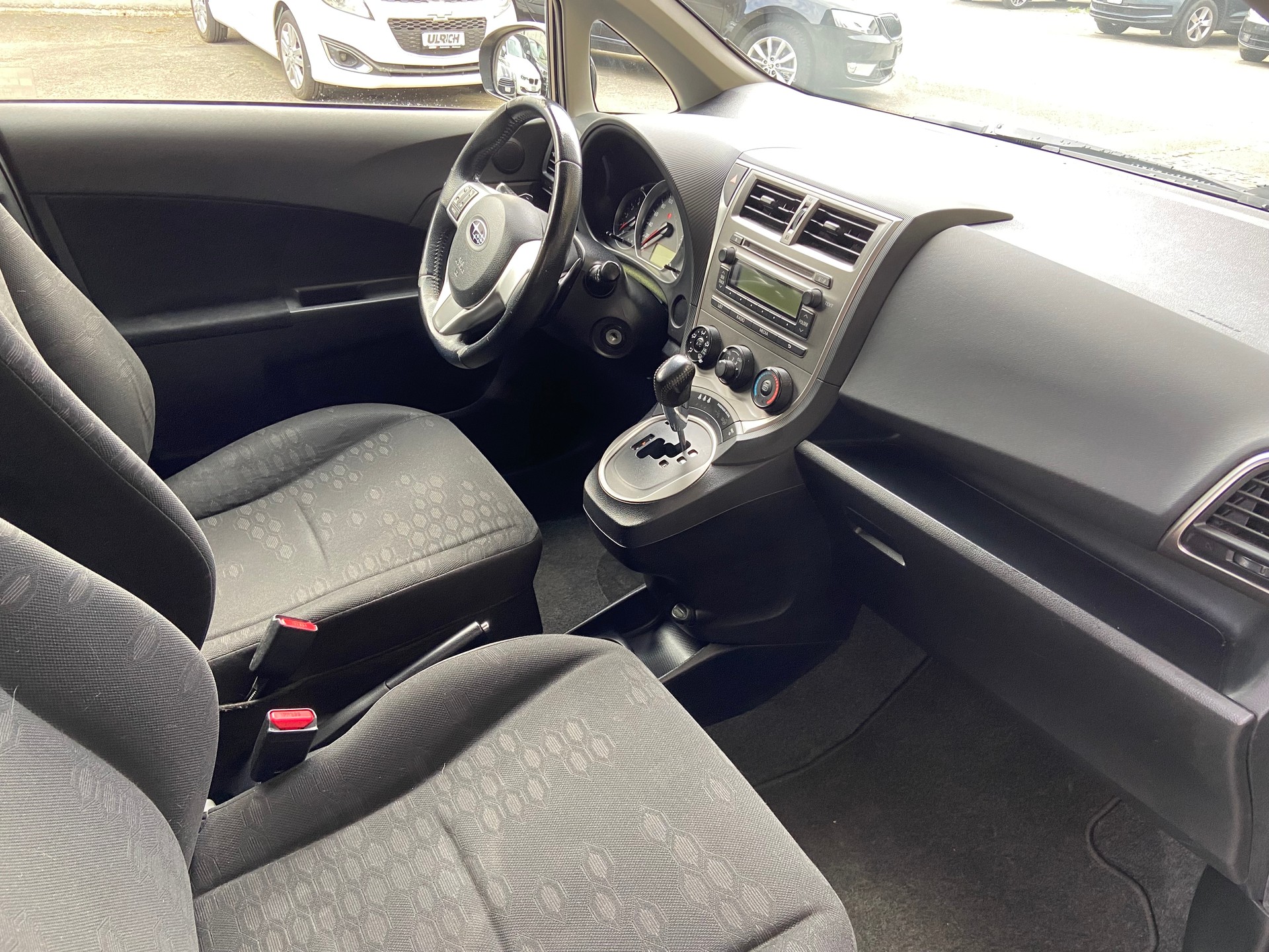 SUBARU Trezia 1.4D Swiss Automatic-image-9