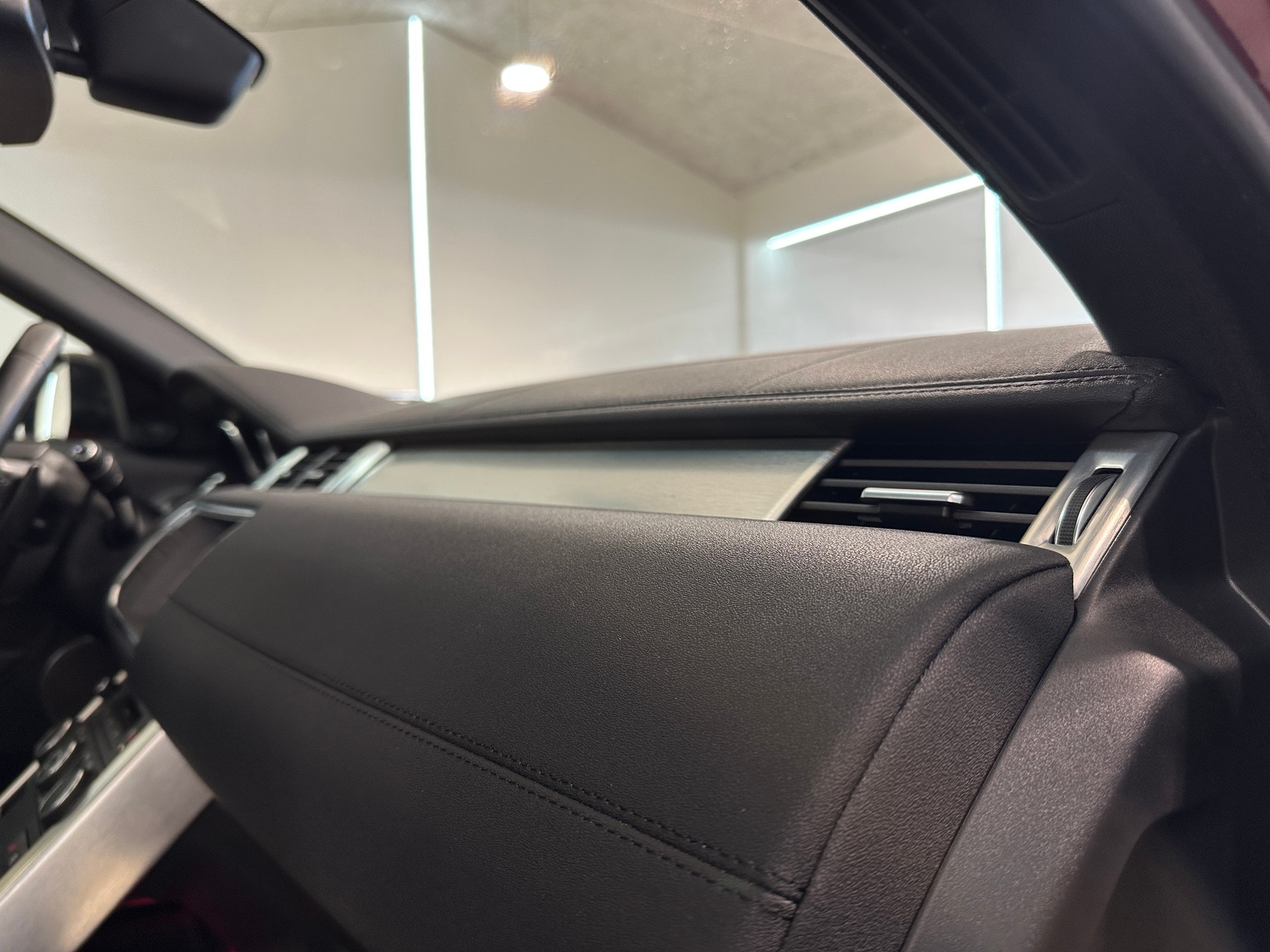 LAND ROVER Range Rover Evoque 2.0 TD4 SE Dynamic AT9-image-29