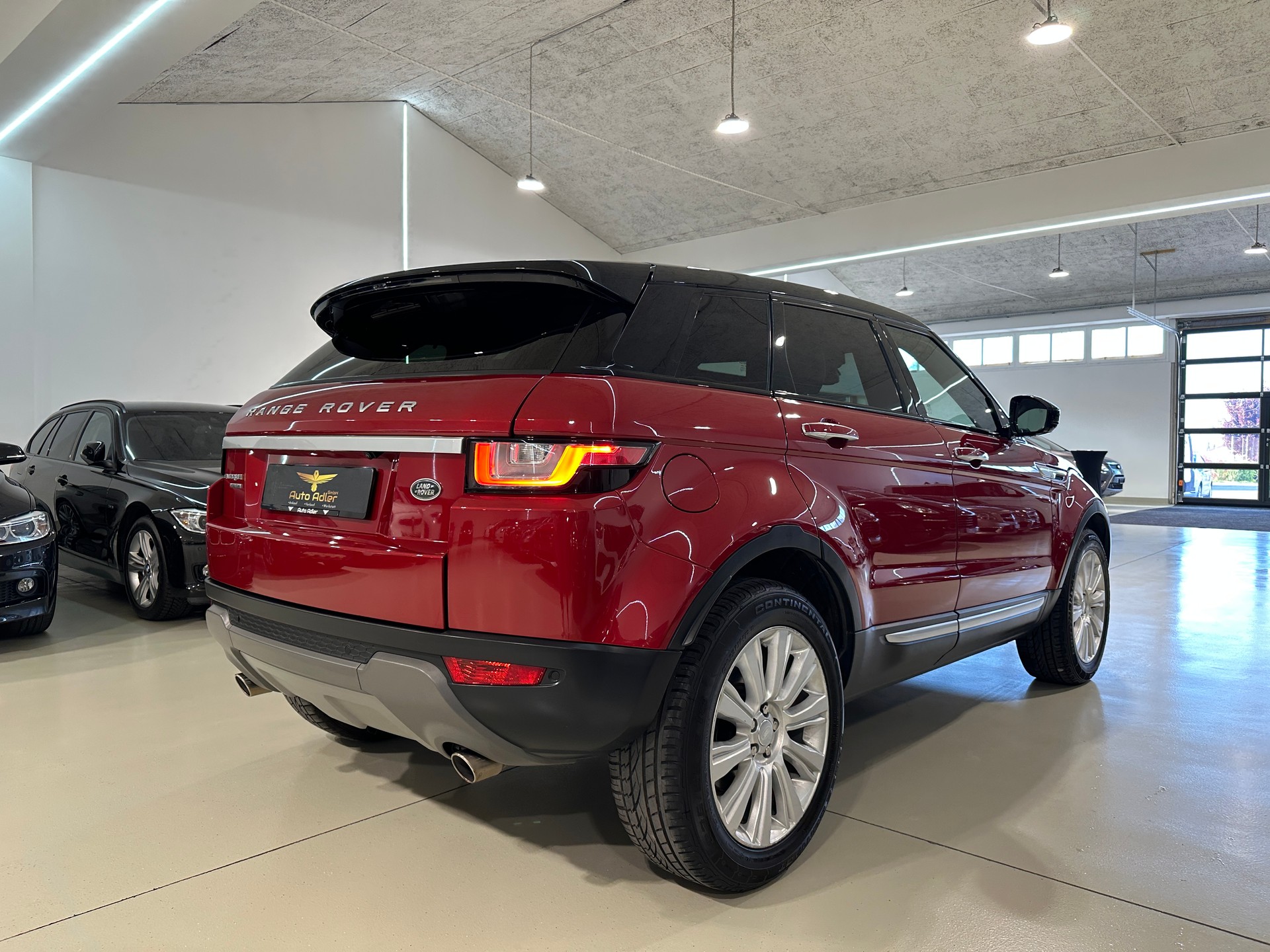 LAND ROVER Range Rover Evoque 2.0 TD4 SE Dynamic AT9-image-11