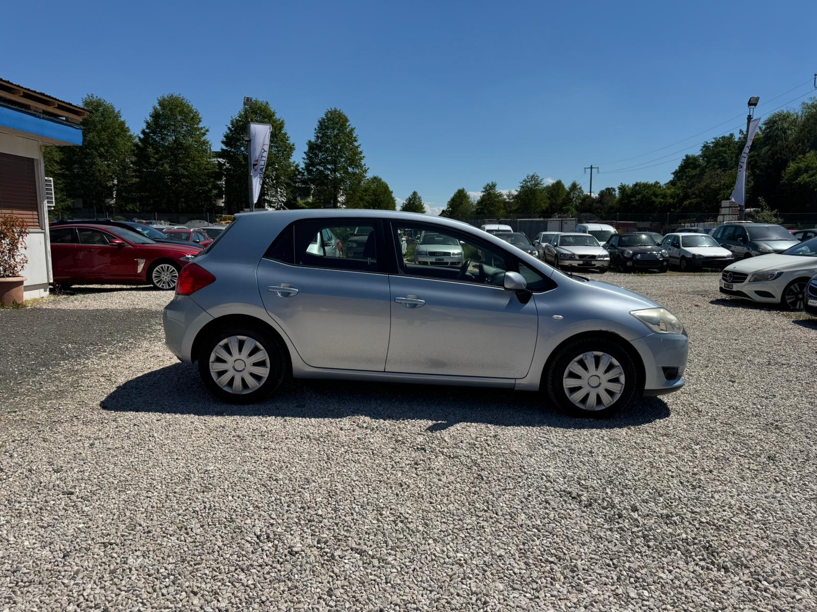 TOYOTA Auris 2.0 D-4D Linea Luna-showroom-element-3