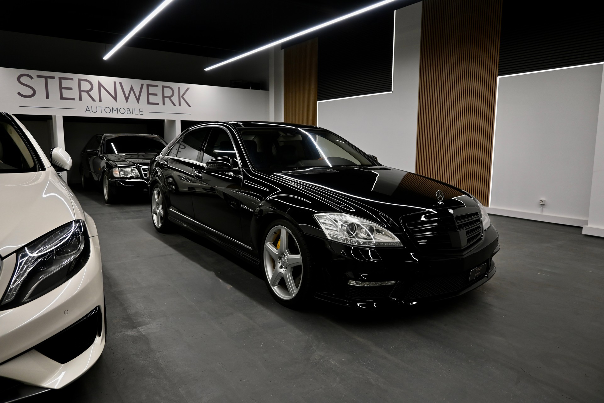 MERCEDES-BENZ S 65 AMG L Automatic-showroom-element-2