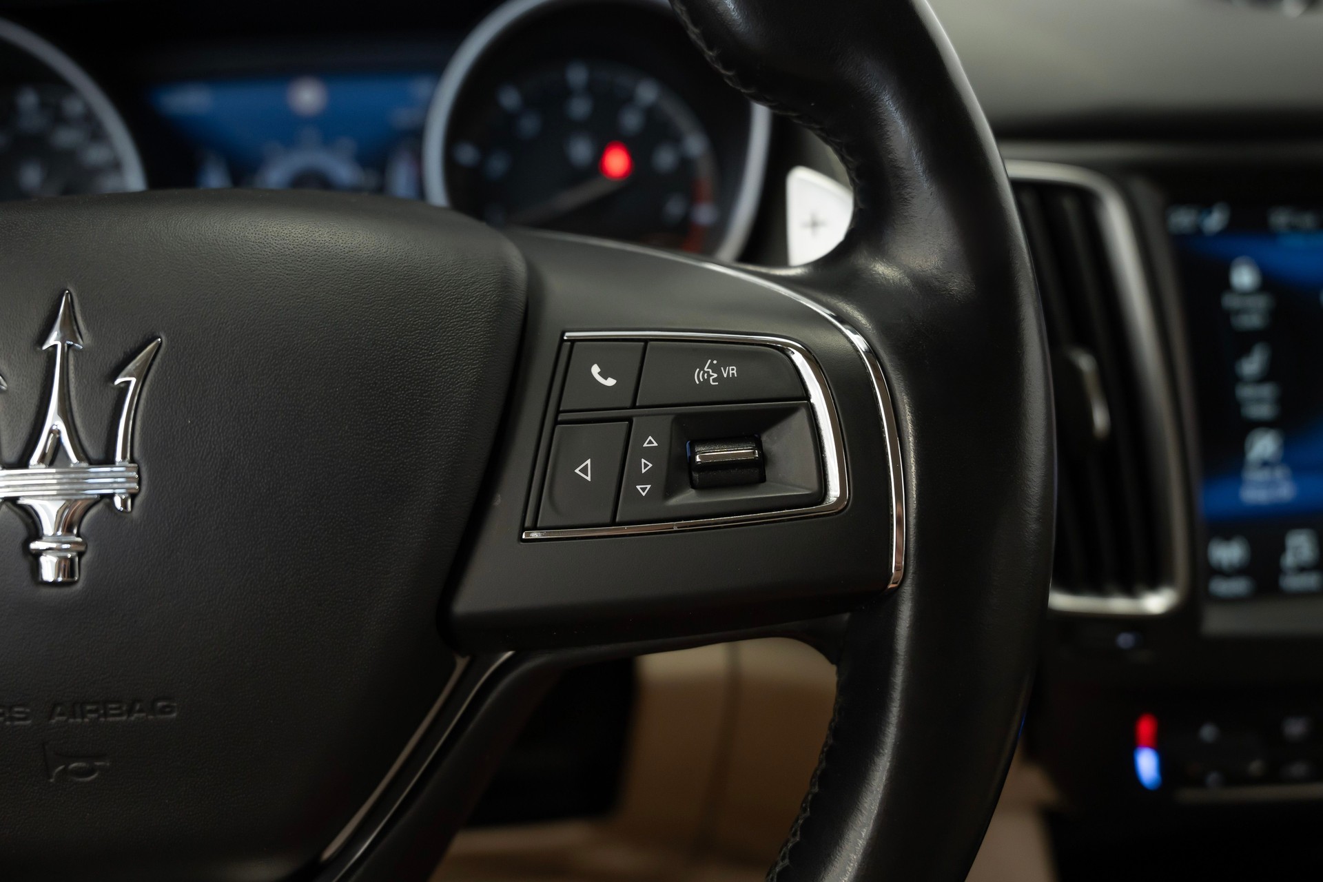 MASERATI Levante S 3.0V6 GranLusso Automatica-image-21