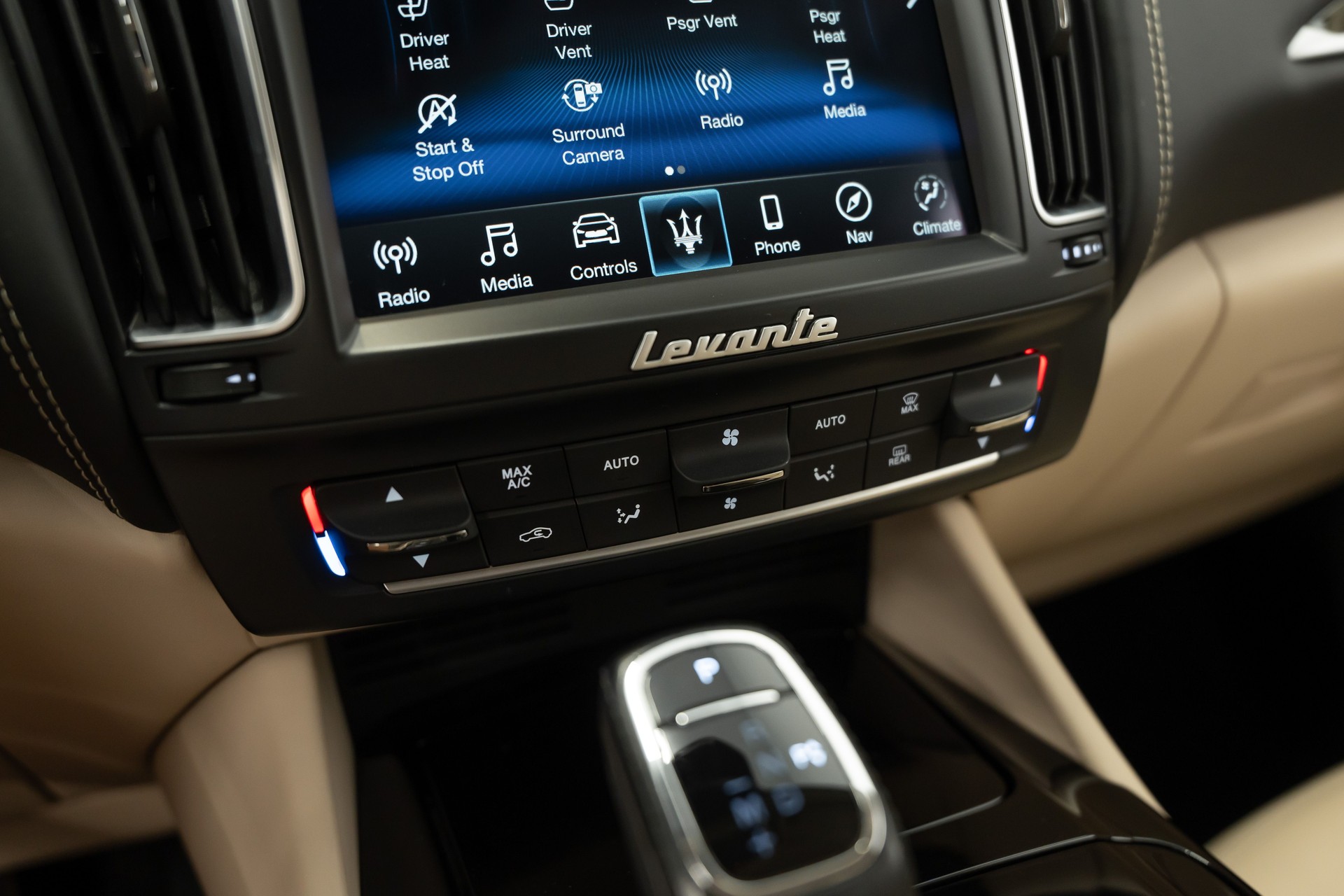 MASERATI Levante S 3.0V6 GranLusso Automatica-image-25