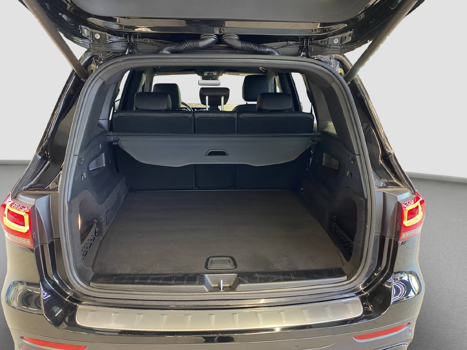 MERCEDES-BENZ GLB 35 AMG 4MATIC-image-13