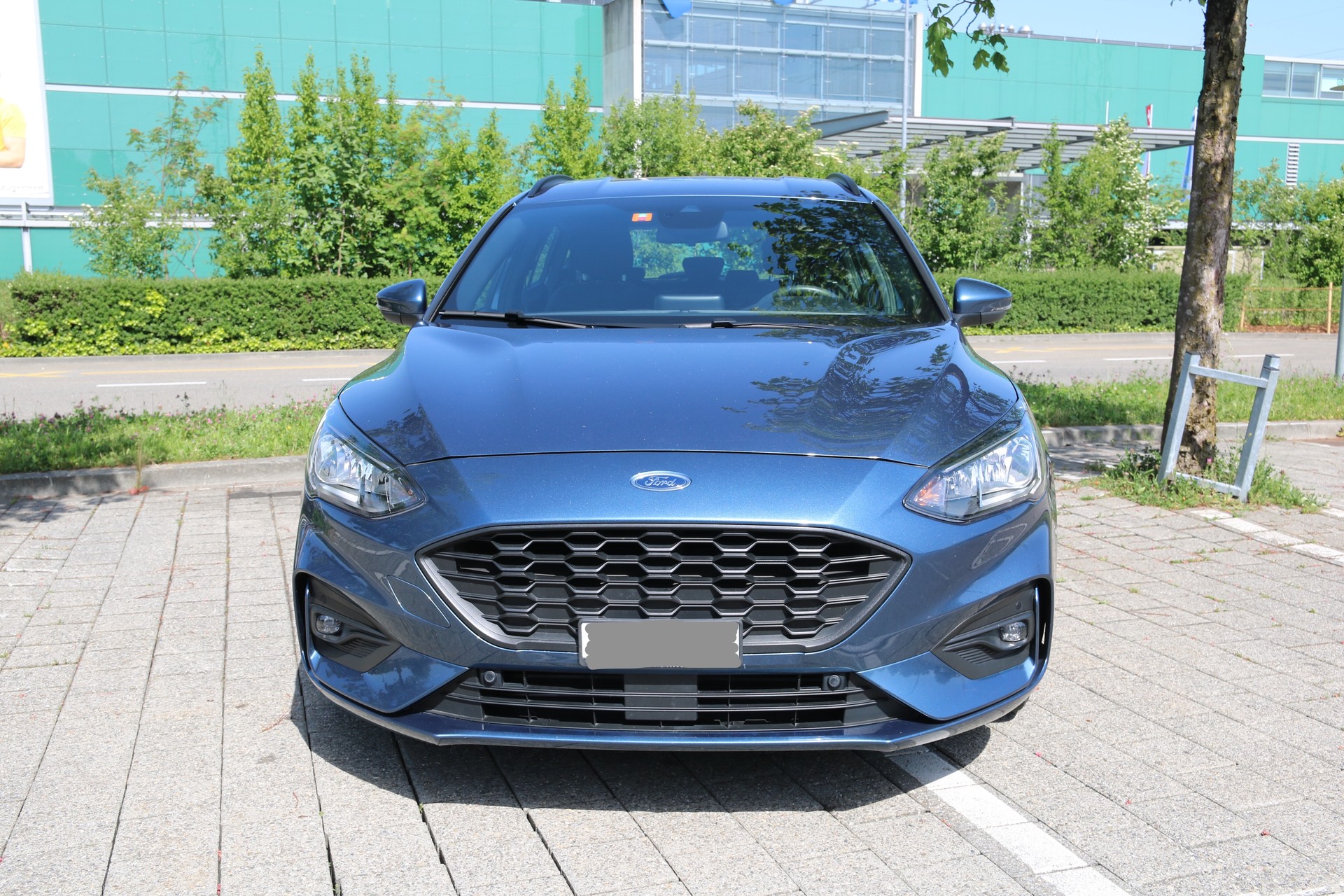 FORD Focus Station Wagon 1.0i EcoB 125 ST-Line-image-3