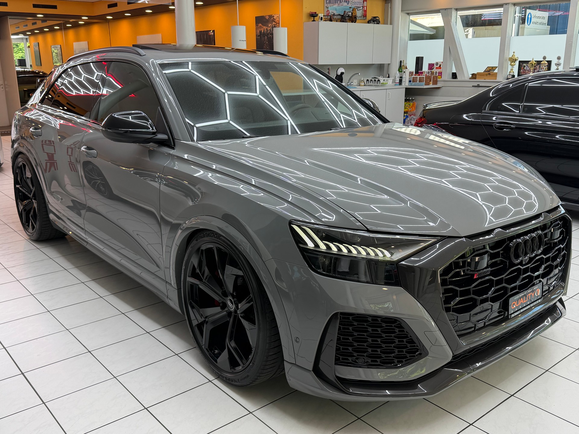 AUDI RS Q8 4.0 V8 TFSI quattro T-Tronic-image-1