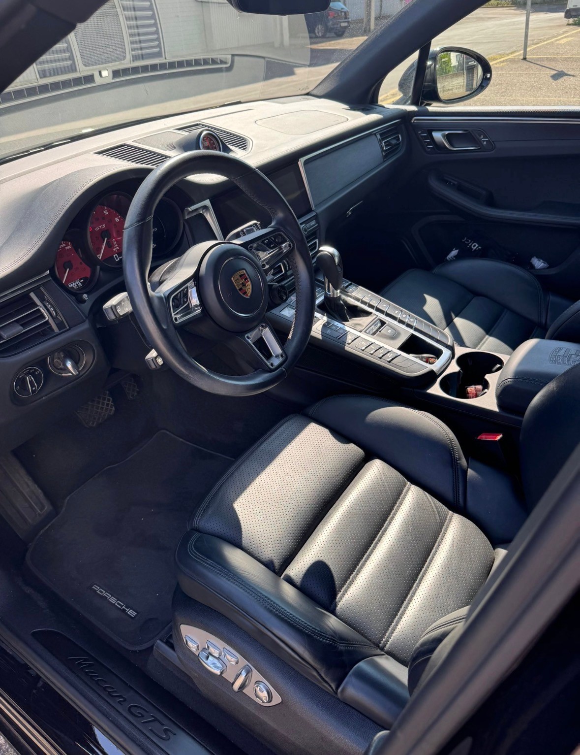 PORSCHE 2.9 V6 GTS-image-4
