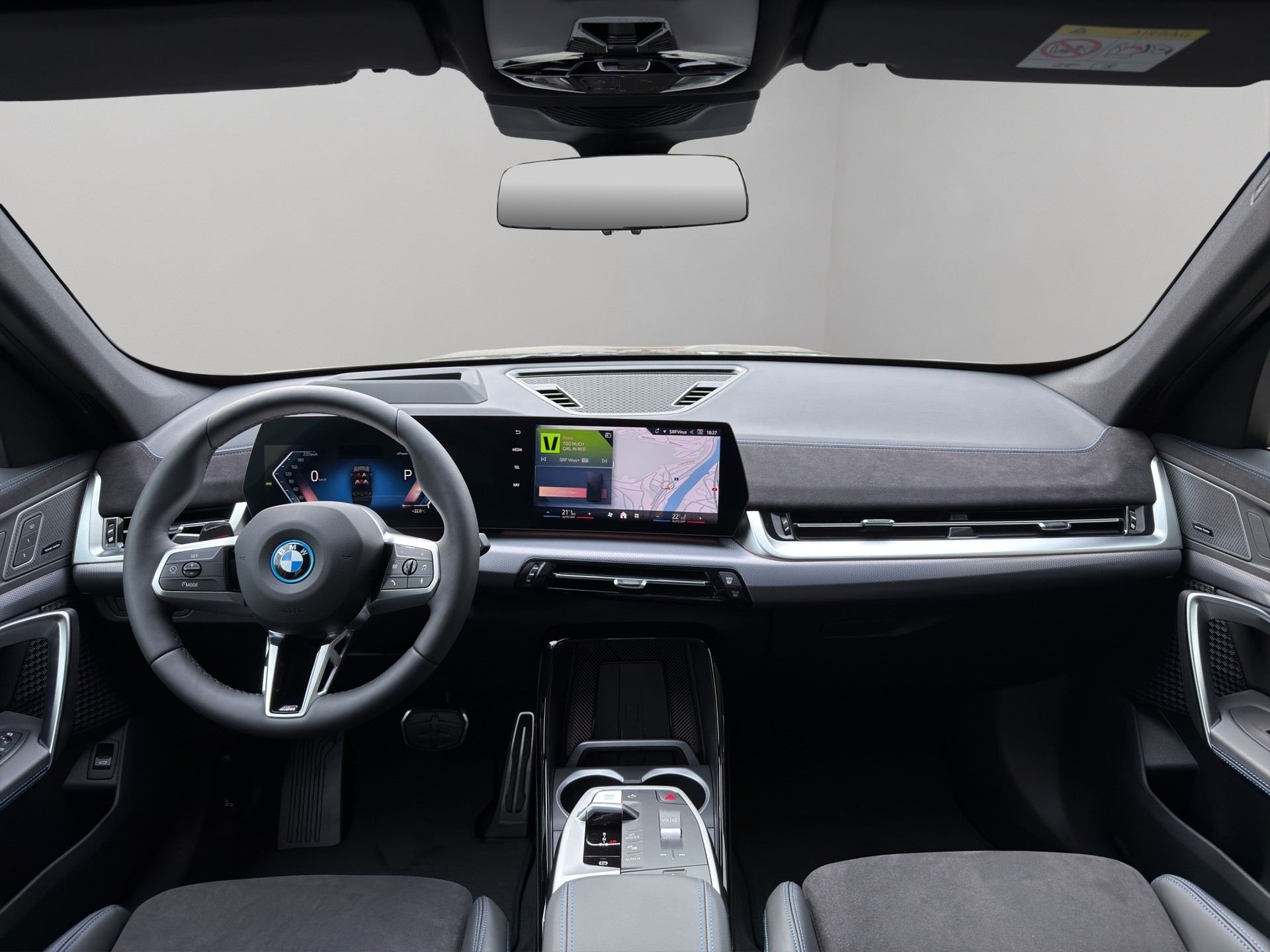 BMW iX1 xDrive 30 M Sport-image-14