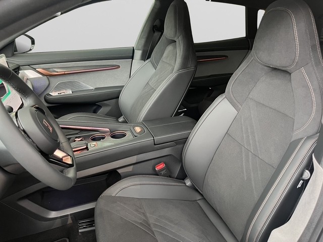 ZEEKR 001 Privilege AWD-image-8