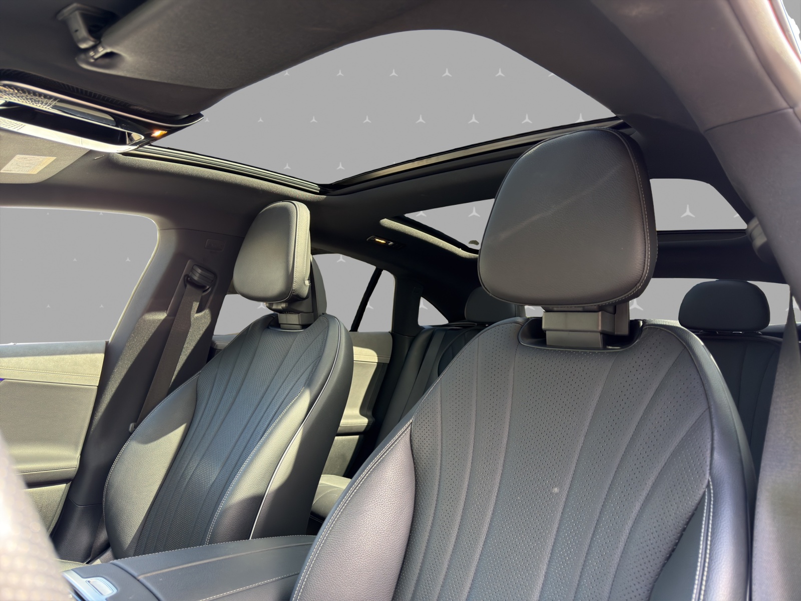 MERCEDES-BENZ EQE 350 4 Matic Executive Edition-image-8