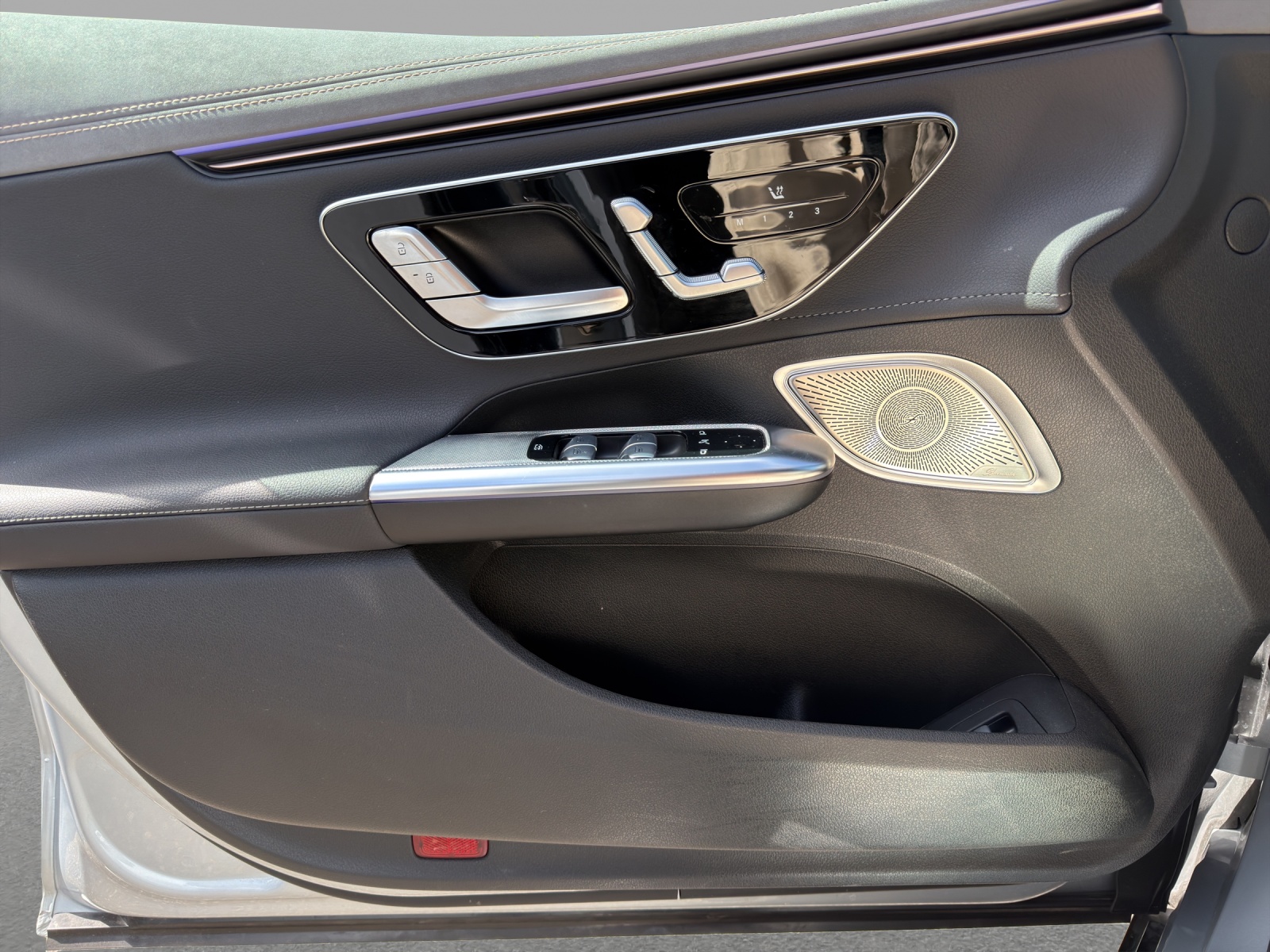 MERCEDES-BENZ EQE 350 4 Matic Executive Edition-image-12