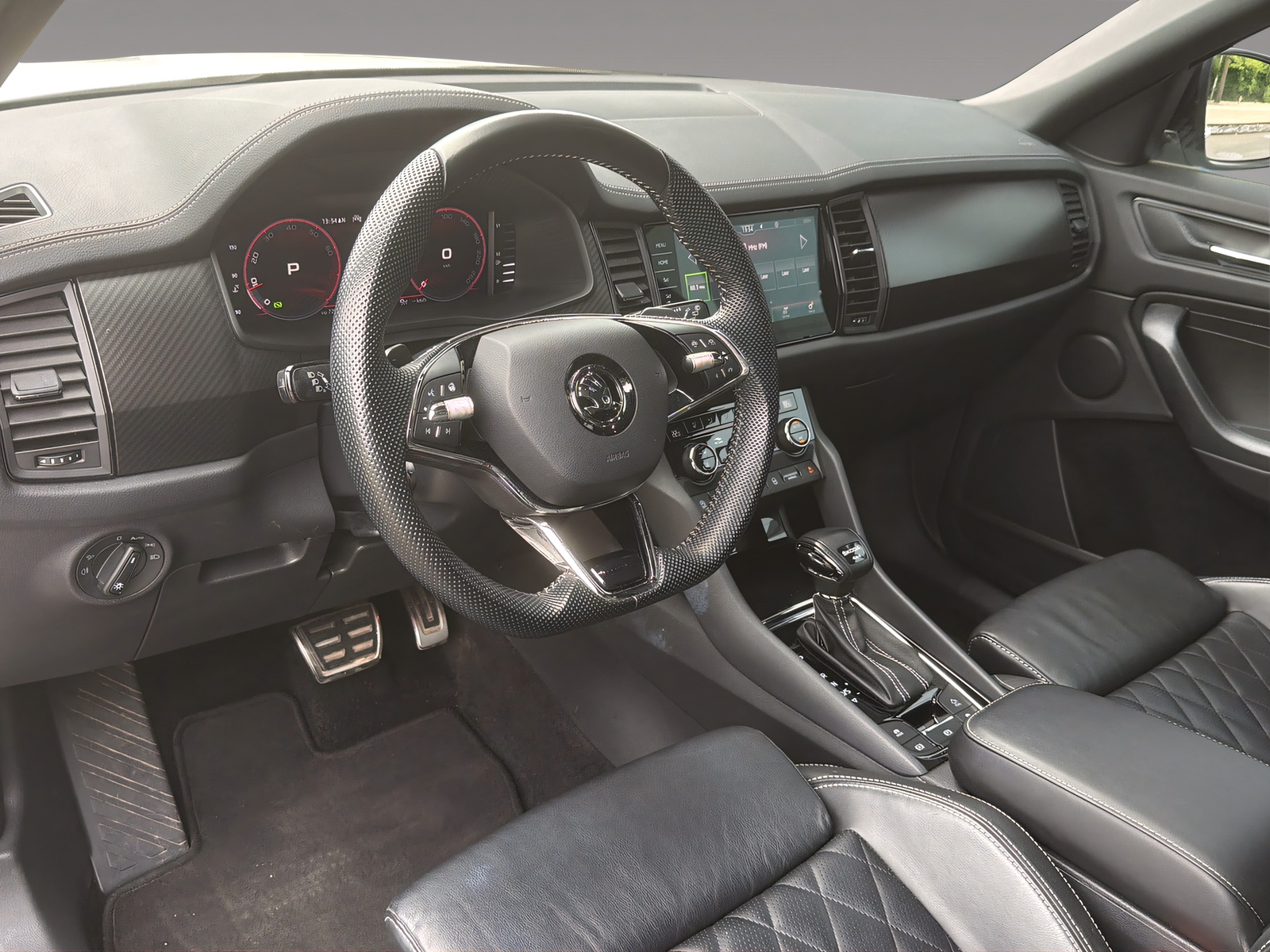 SKODA Kodiaq 2.0 TSI Sportline DSG-image-7