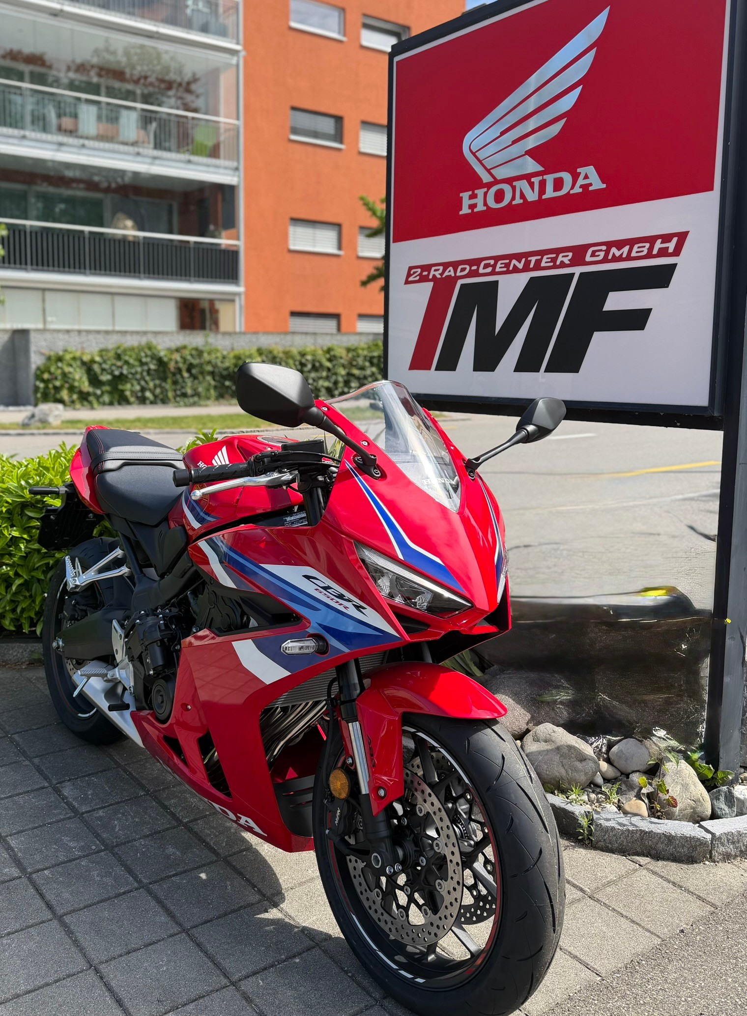 HONDA CBR 650 R E-Clutch-showroom-element-2