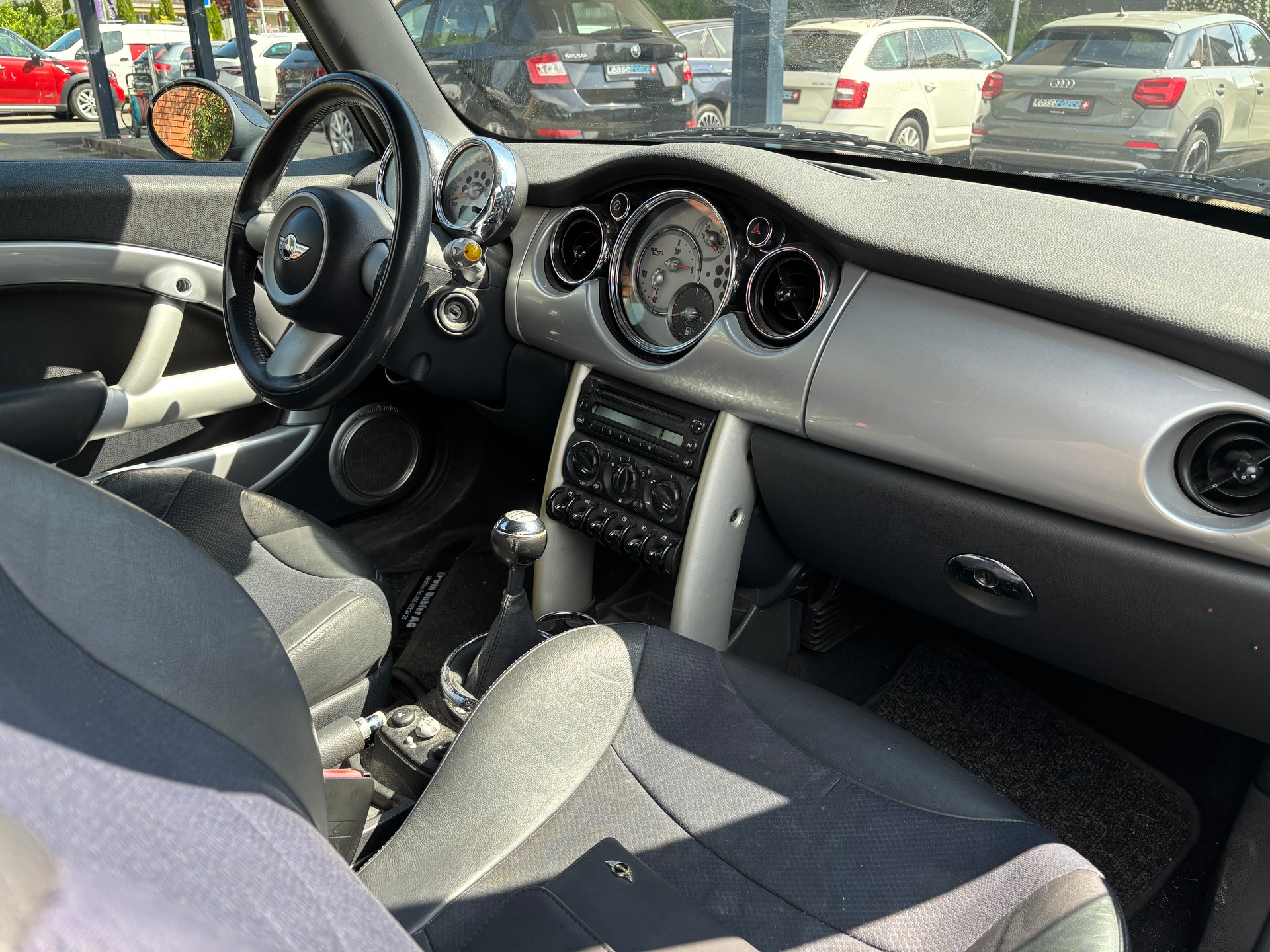 MINI Cooper S Cabriolet-image-5