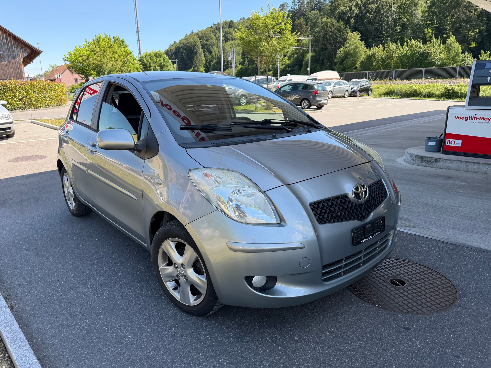 TOYOTA Yaris 1.3 Linea Luna-image-0
