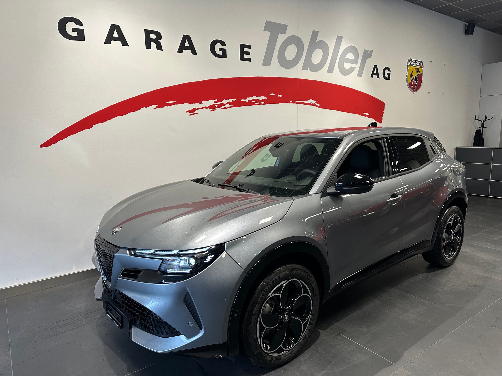 ALFA ROMEO Junior 1.2 48V Hybrid Q4-image-1