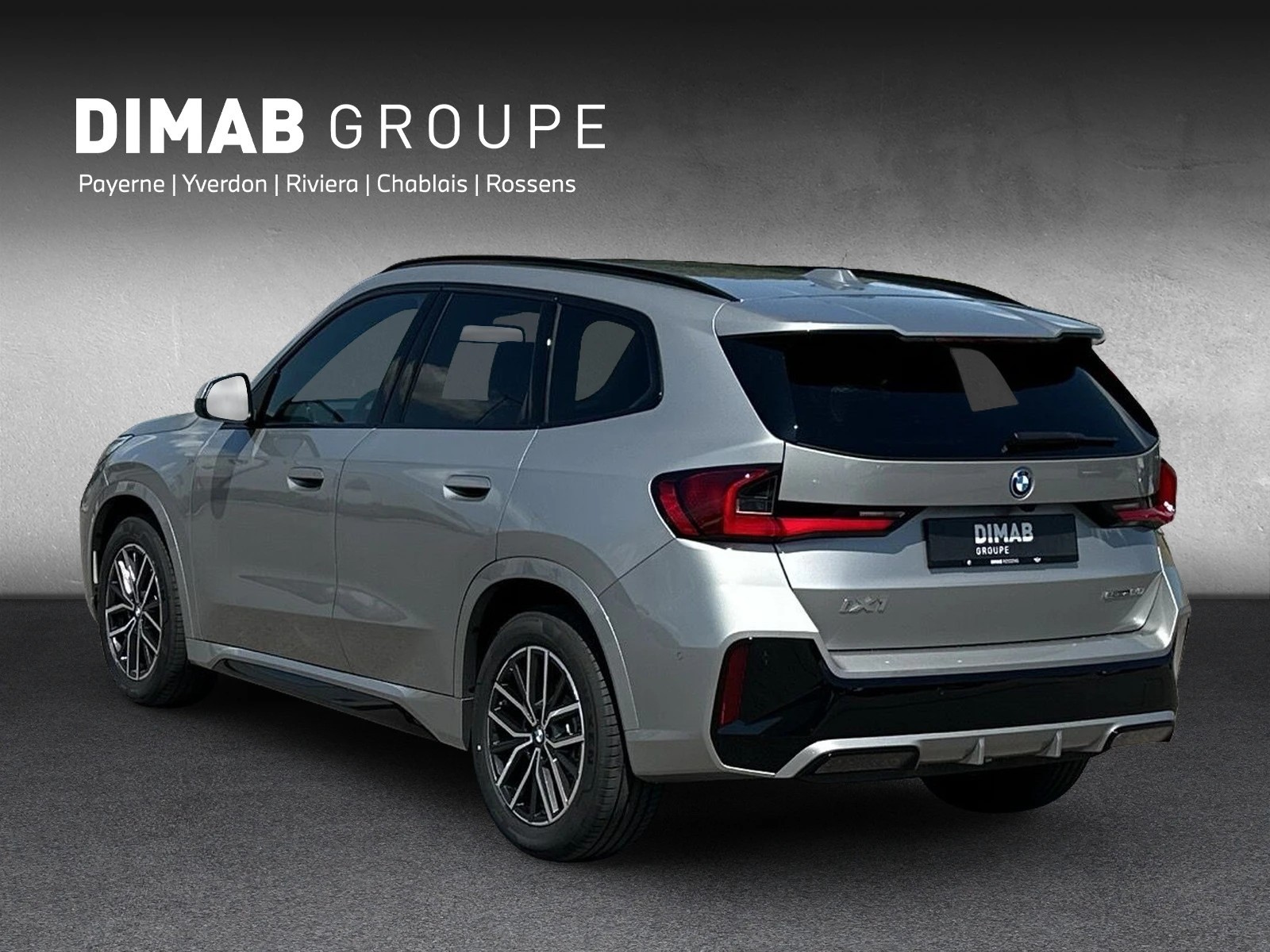 BMW iX1 xDrive 30 M Sport-showroom-element-2