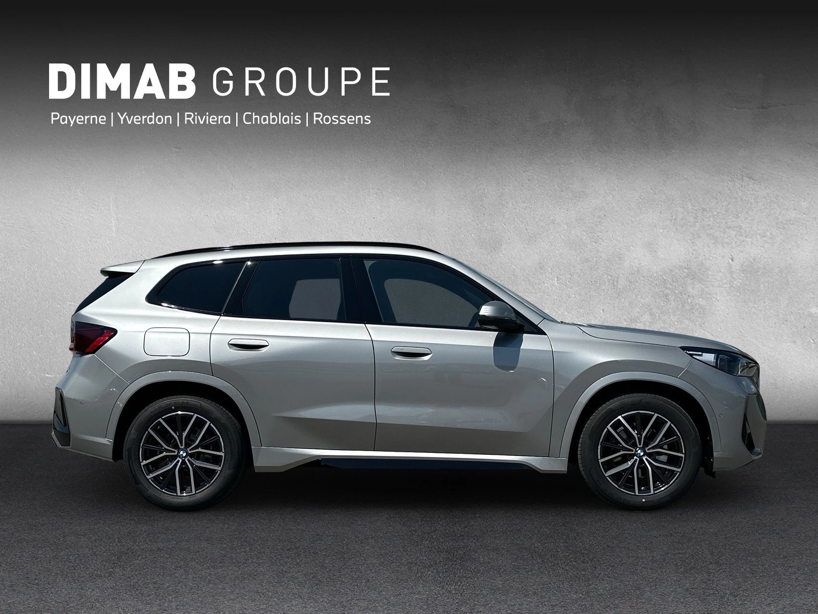BMW iX1 xDrive 30 M Sport-image-4