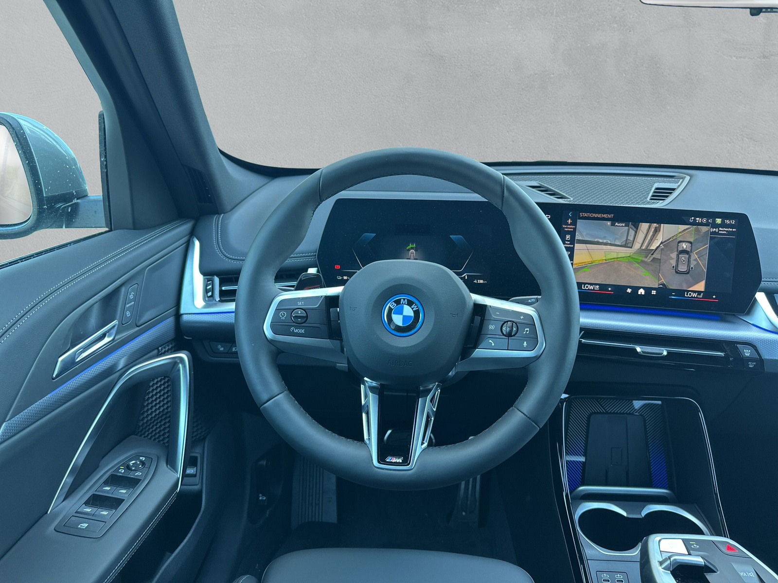 BMW iX1 xDrive 30 M Sport-image-18