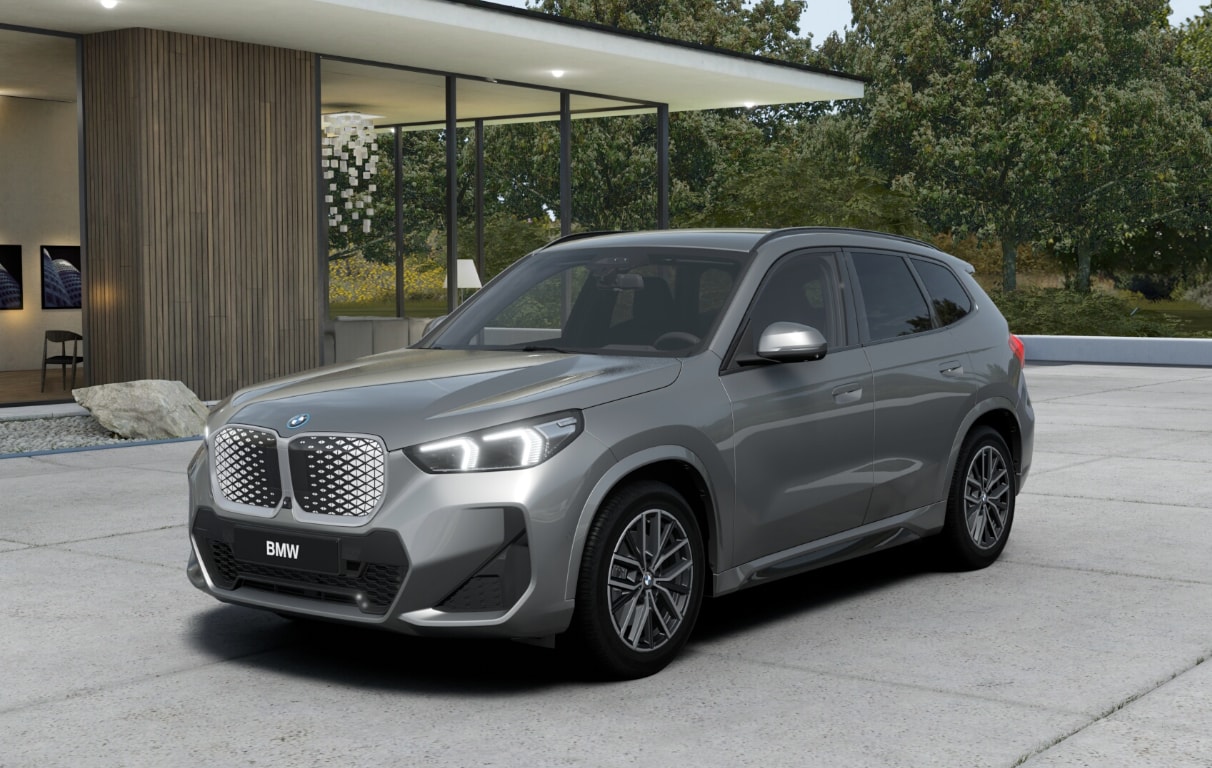 BMW iX1 xDrive 30 M Sport-image-10