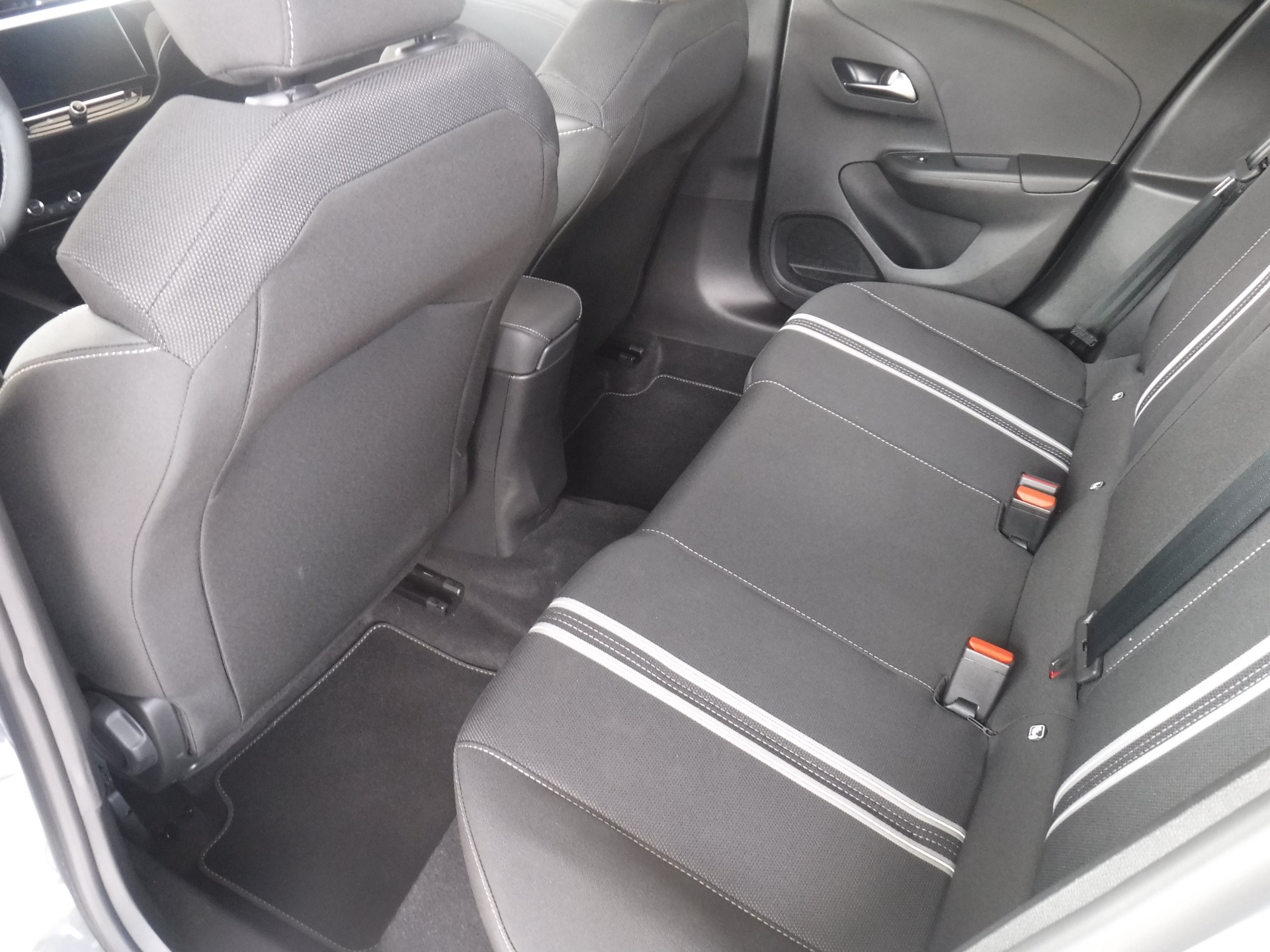 OPEL Corsa e- 50kWh GS-image-5